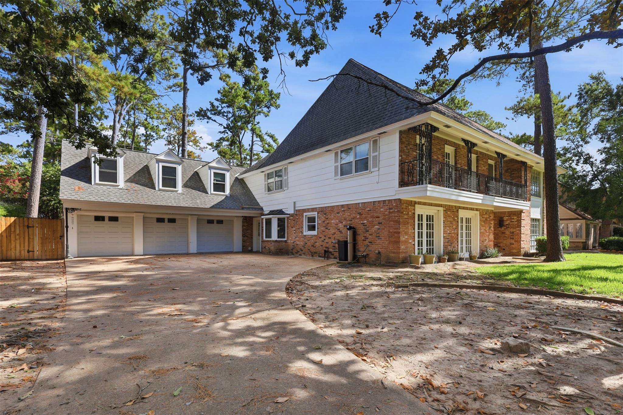 5414 Foresthaven Drive