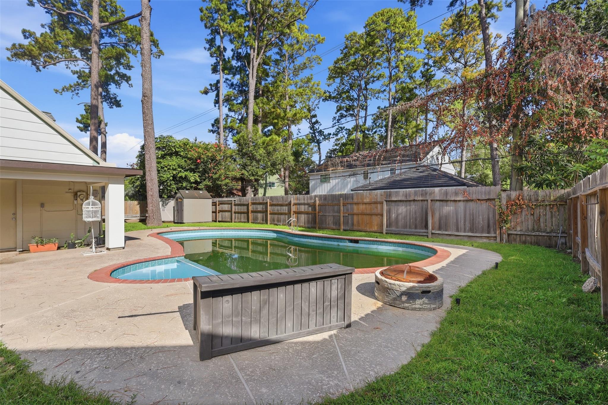 5414 Foresthaven Drive