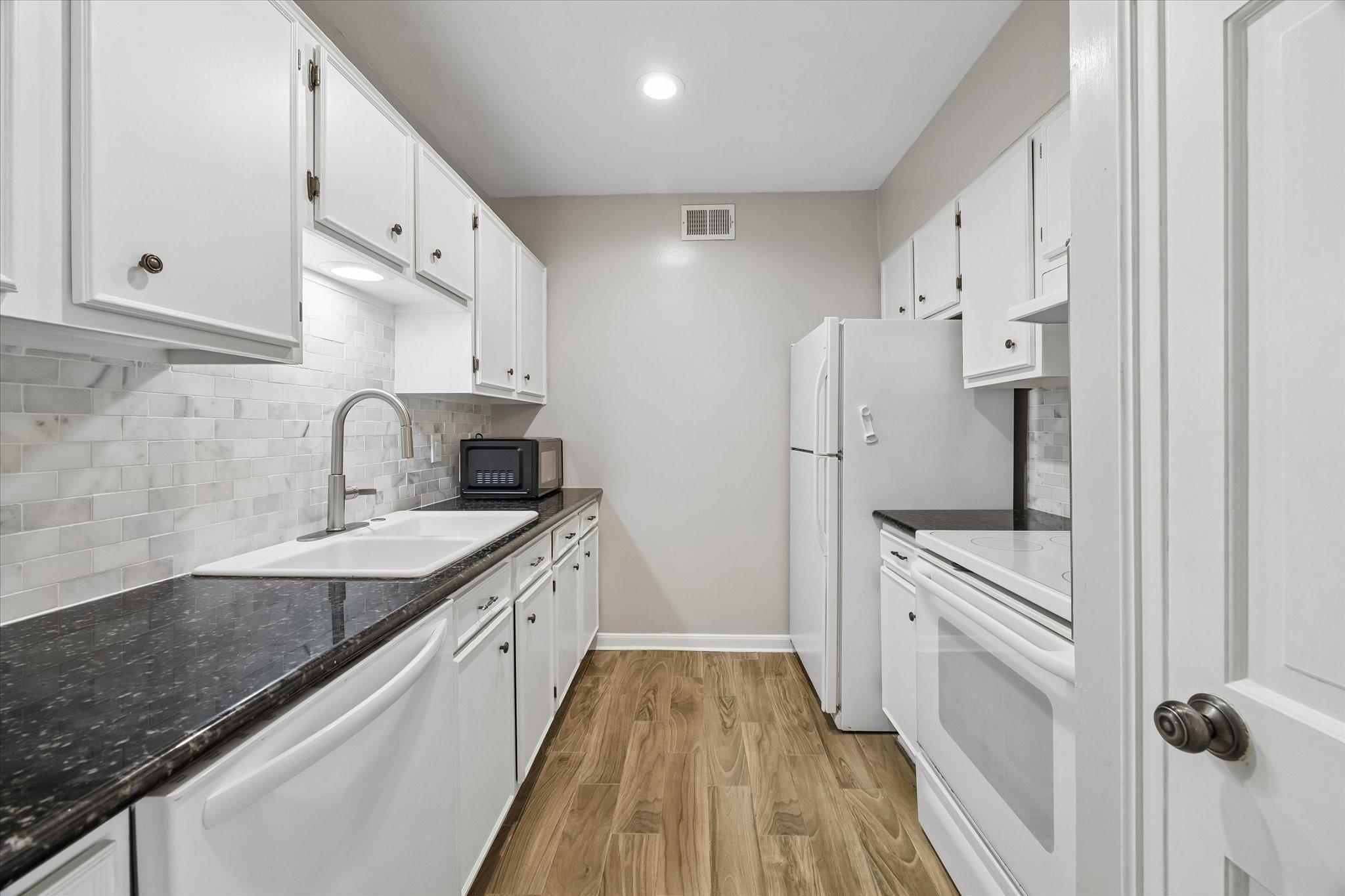 2230 S Piney Point Road # 103