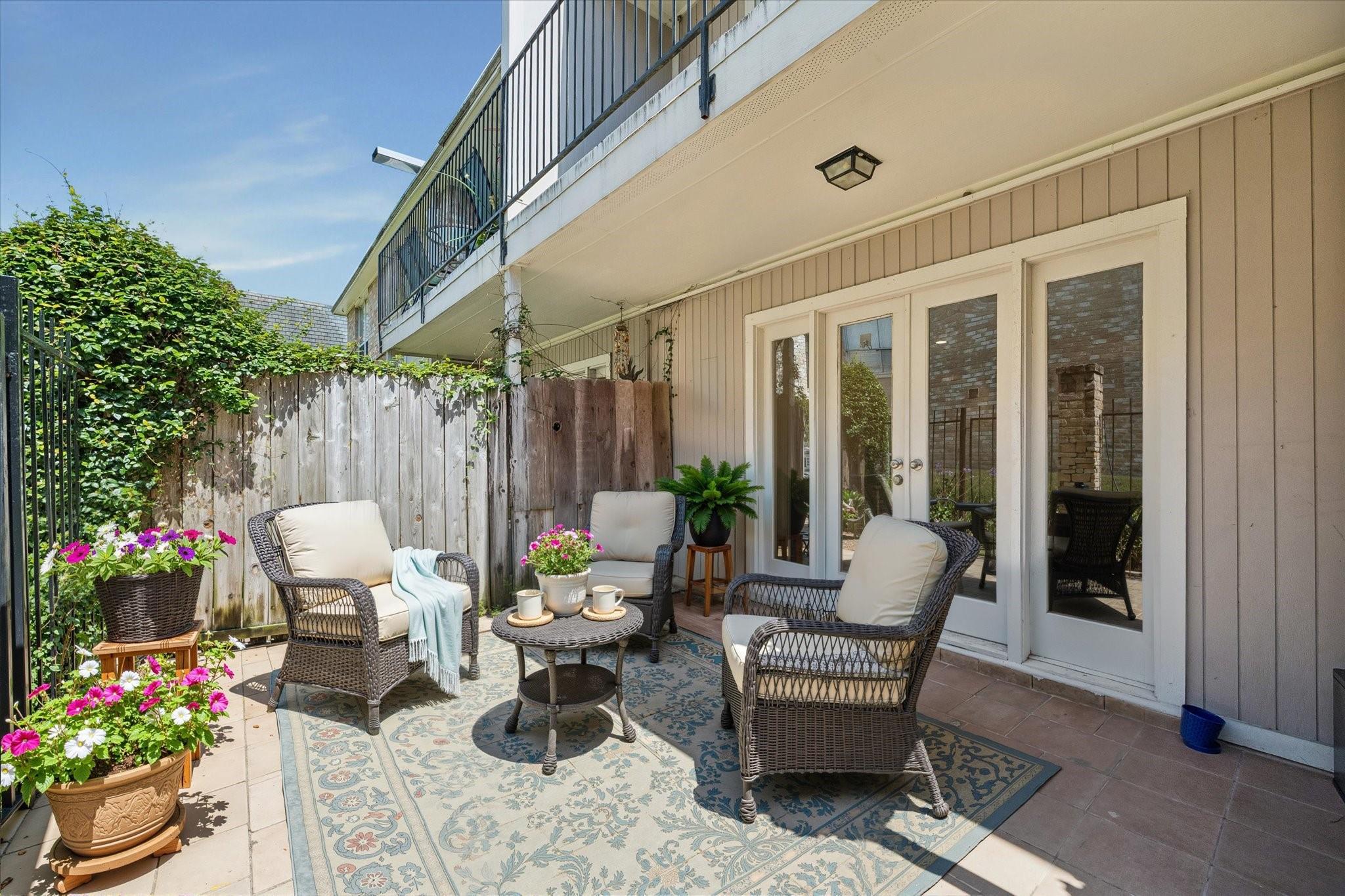 2230 S Piney Point Road # 103