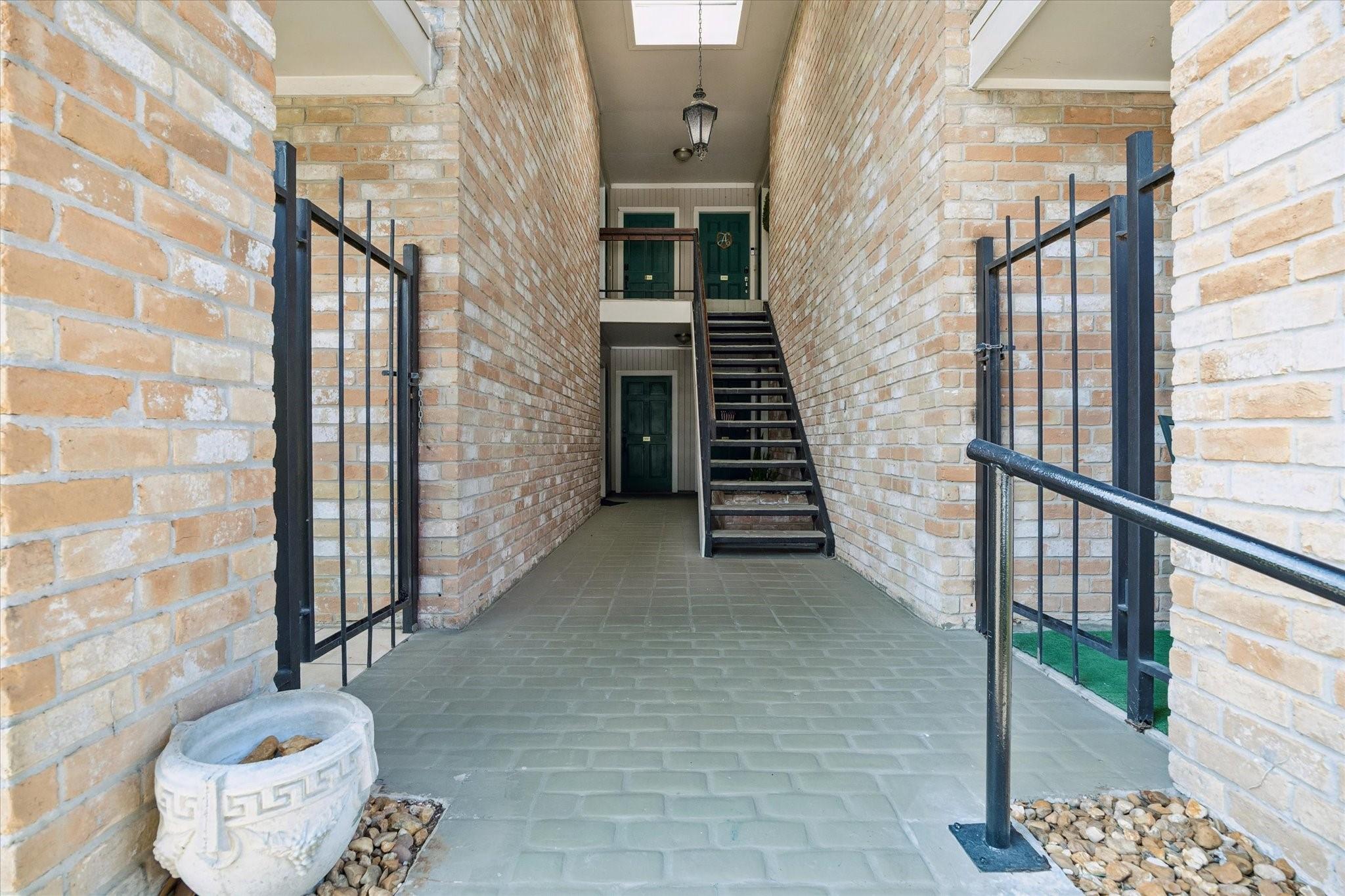 2230 S Piney Point Road # 103
