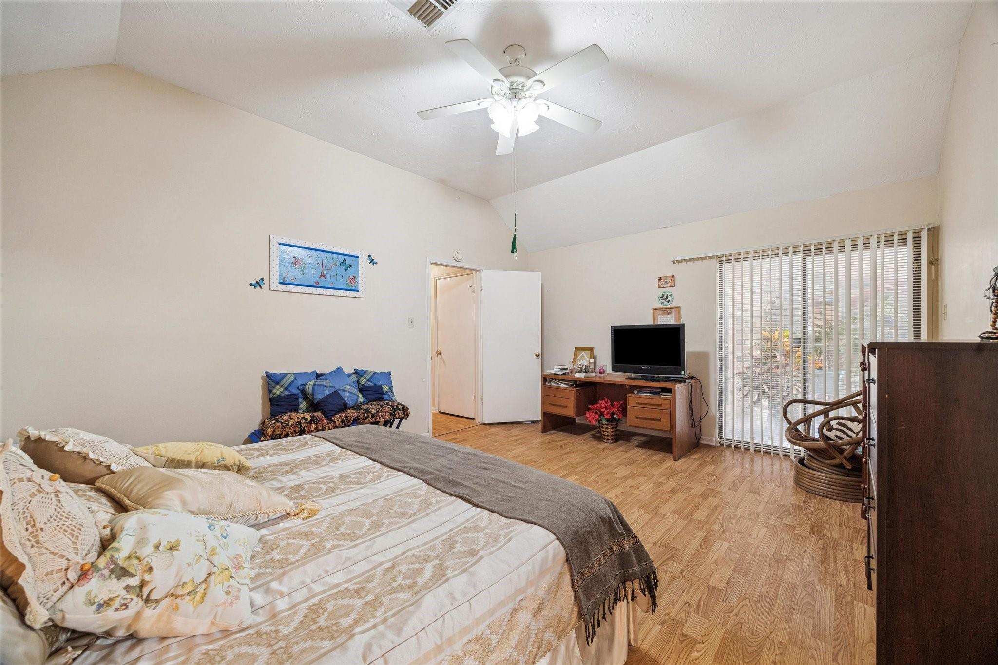 15427 Rio Plaza Drive