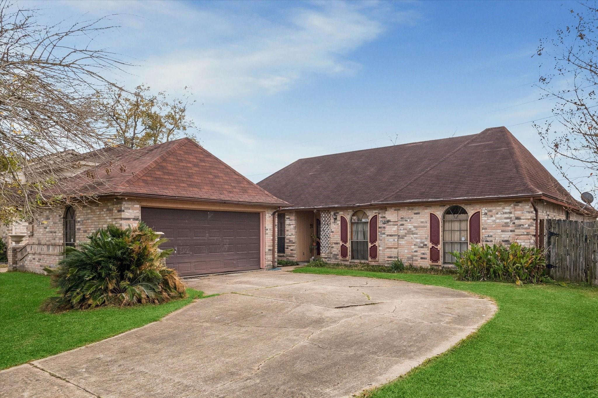 15427 Rio Plaza Drive