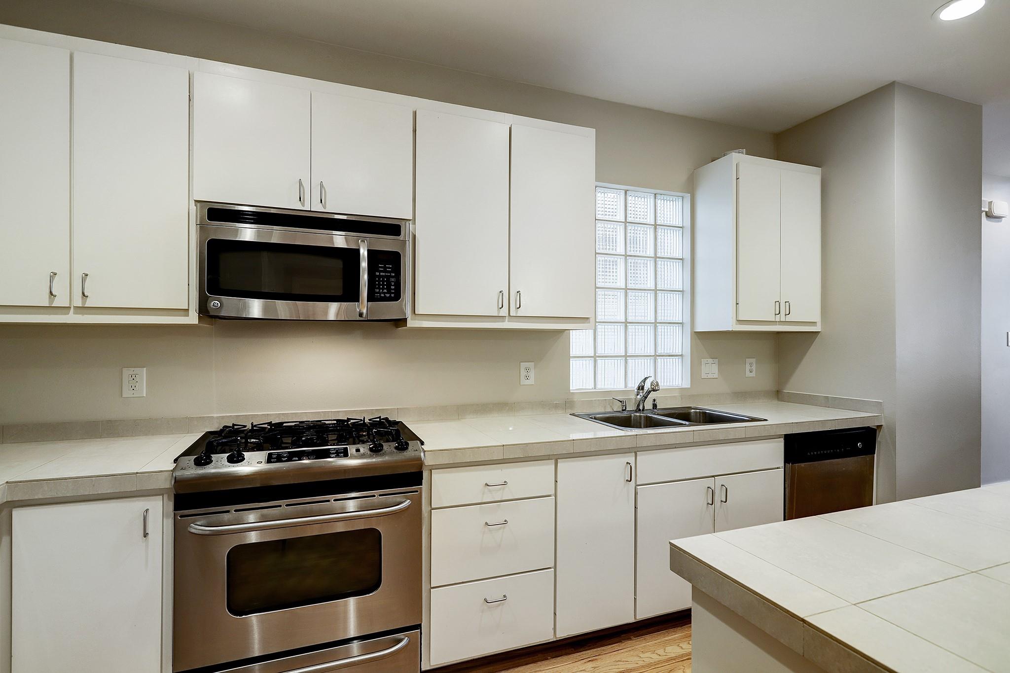 425 W 26th Street