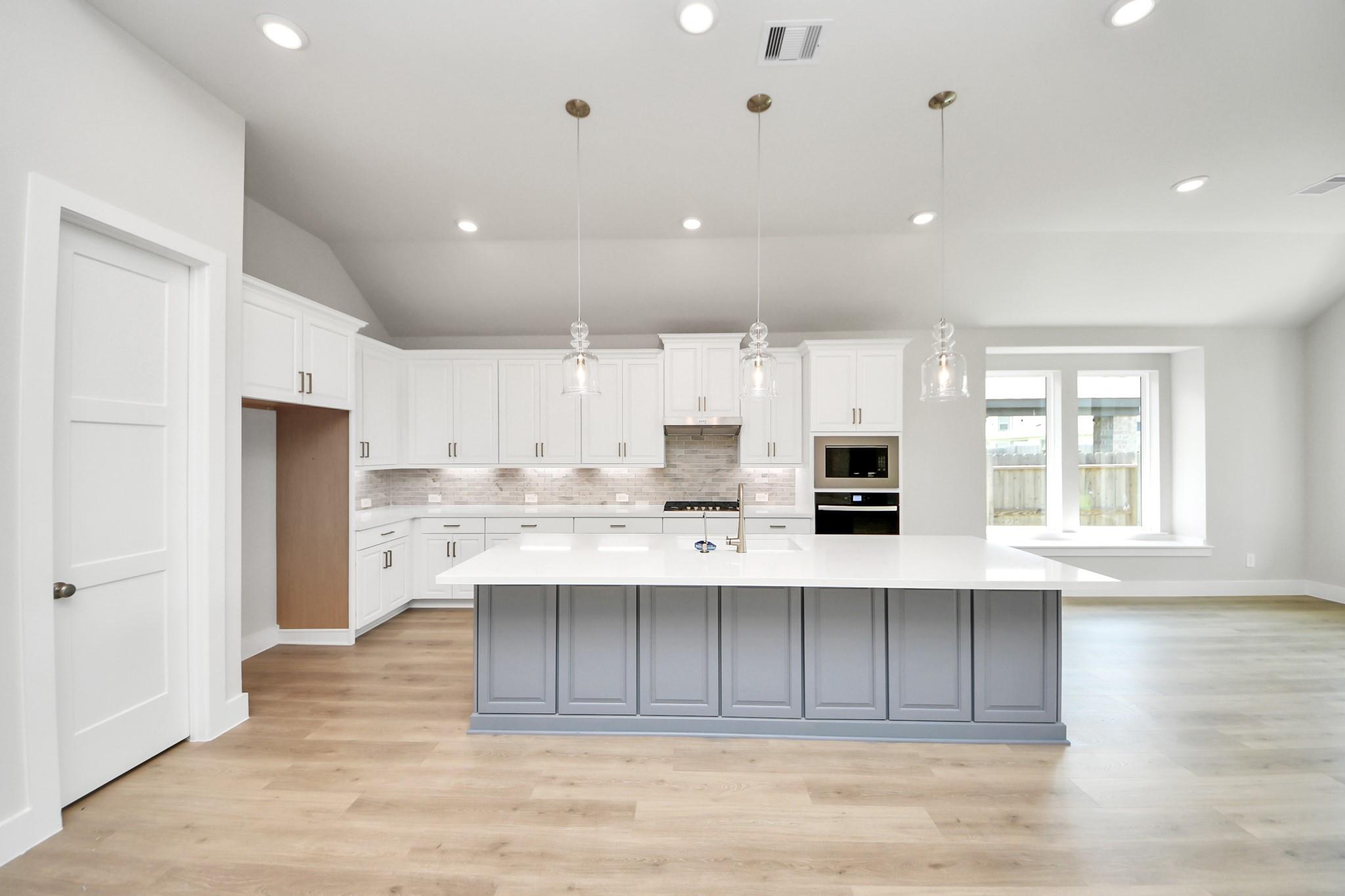 19319 Stagecoach Breeze Lane