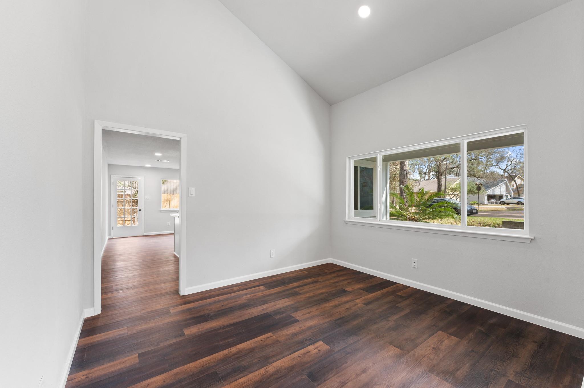 2 Dewthread Court, The Woodlands