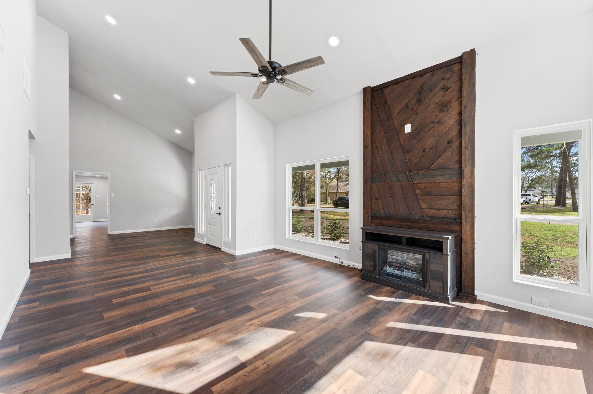 2 Dewthread Court, The Woodlands