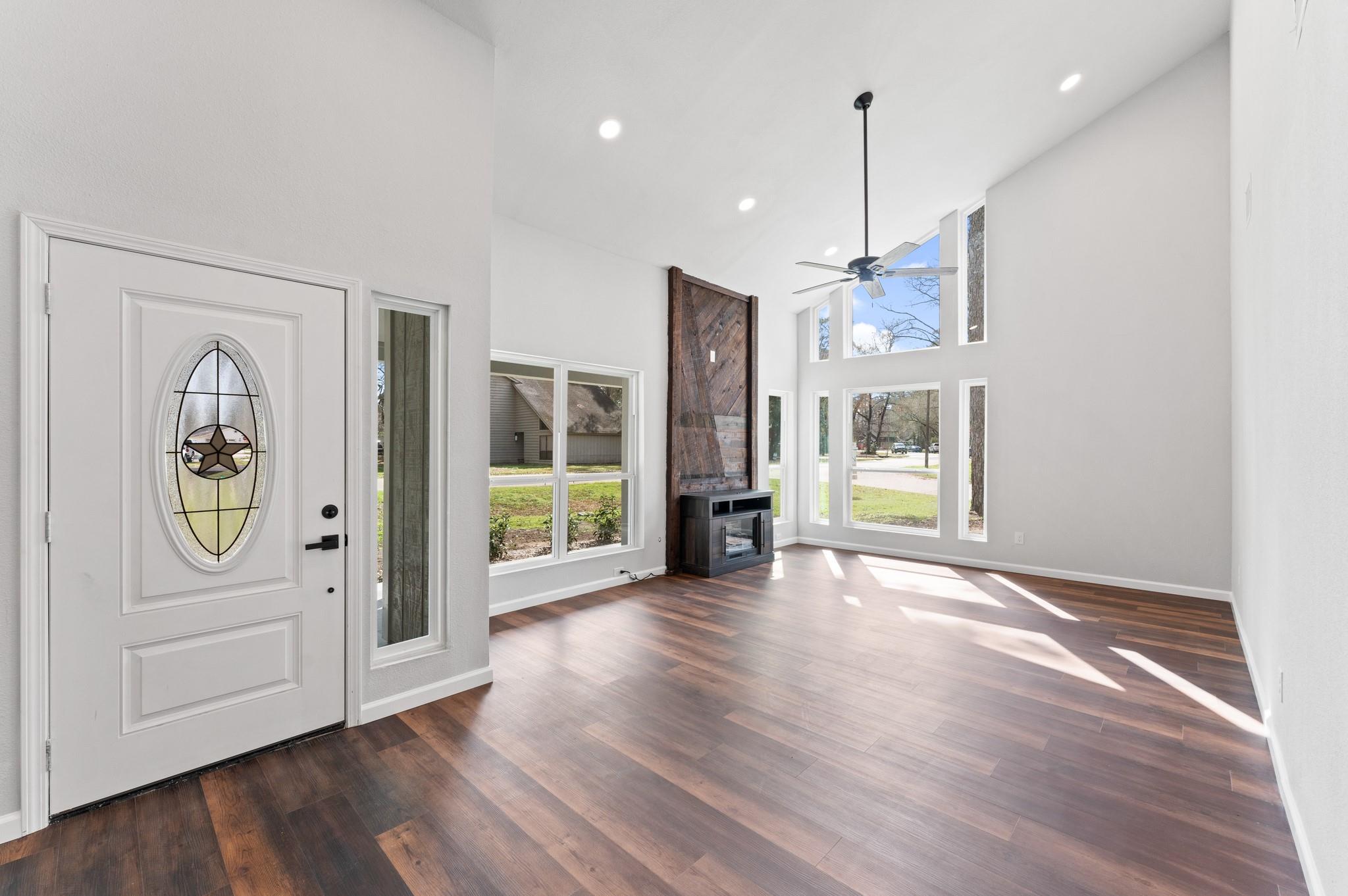 2 Dewthread Court, The Woodlands