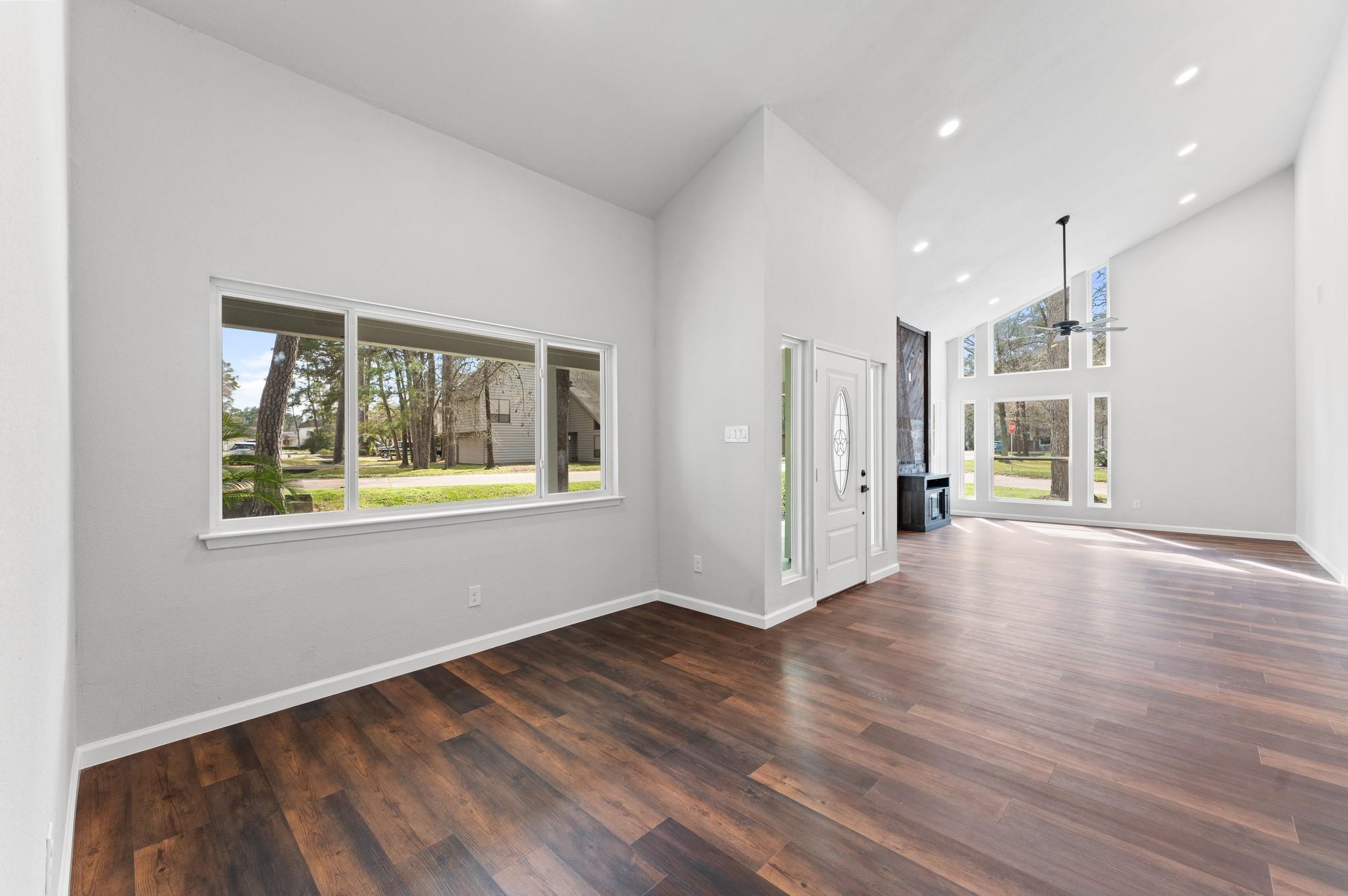 2 Dewthread Court, The Woodlands