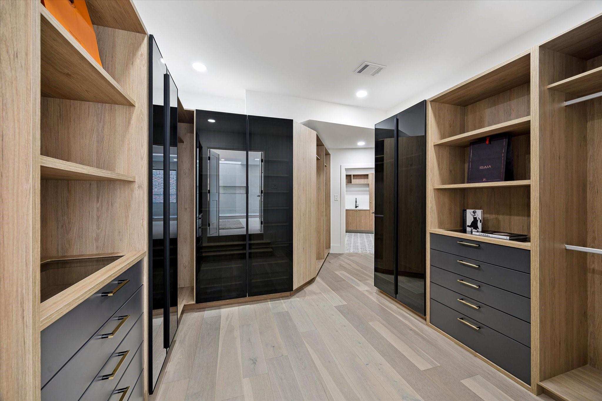13 Tiel Way