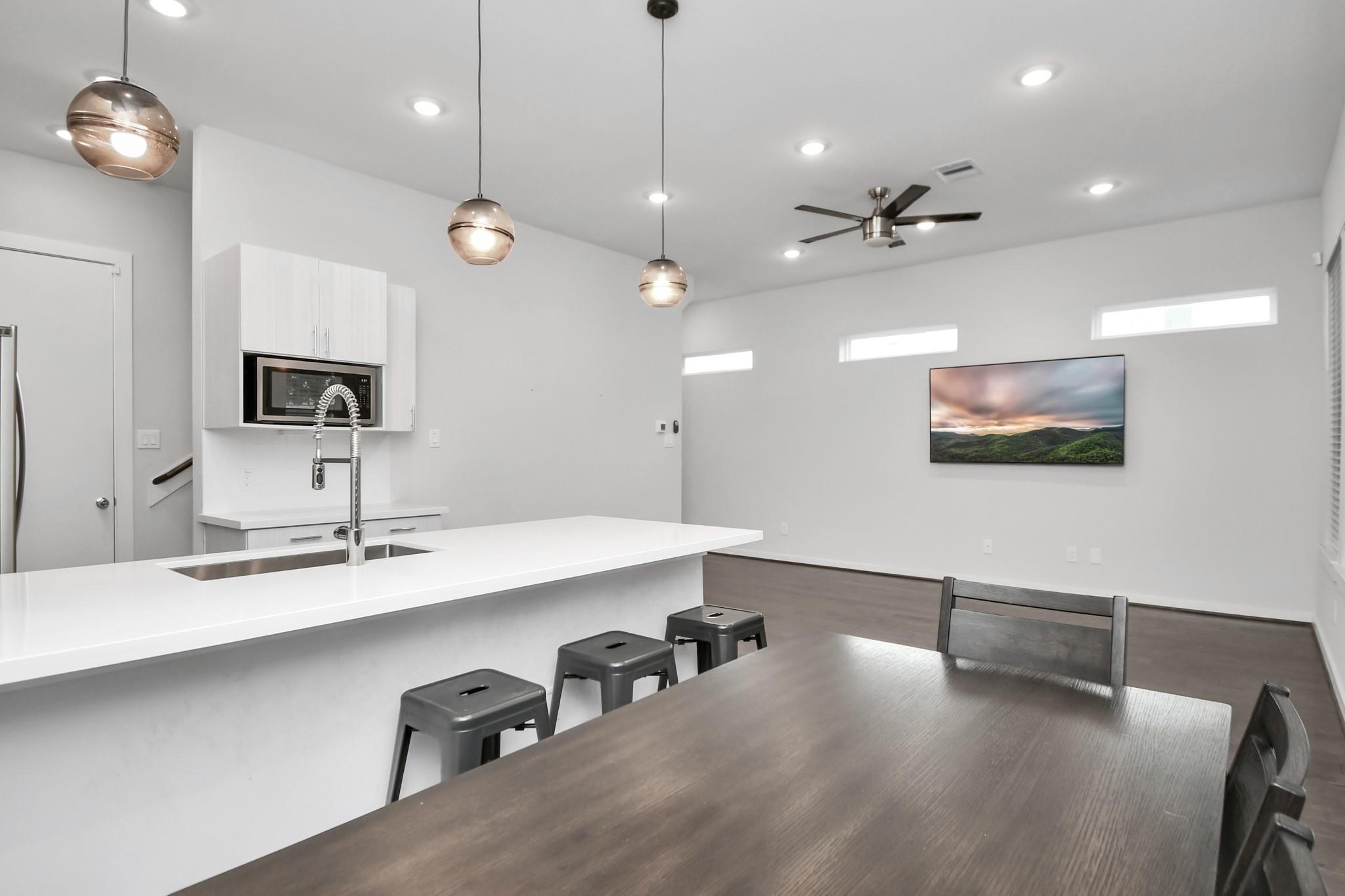 619 Thornton Oaks Lane