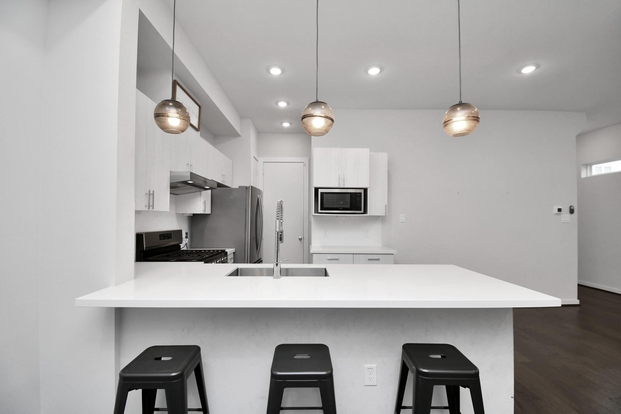 619 Thornton Oaks Lane