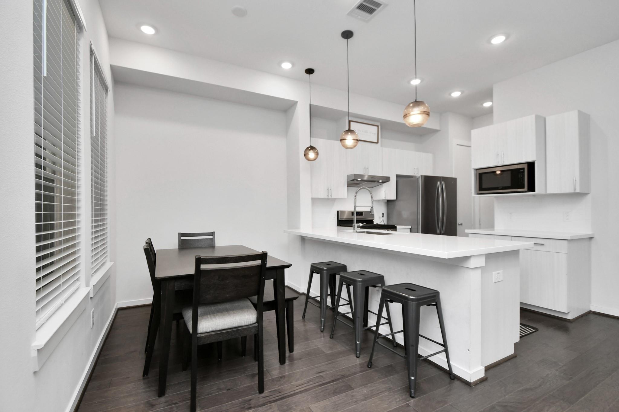 619 Thornton Oaks Lane