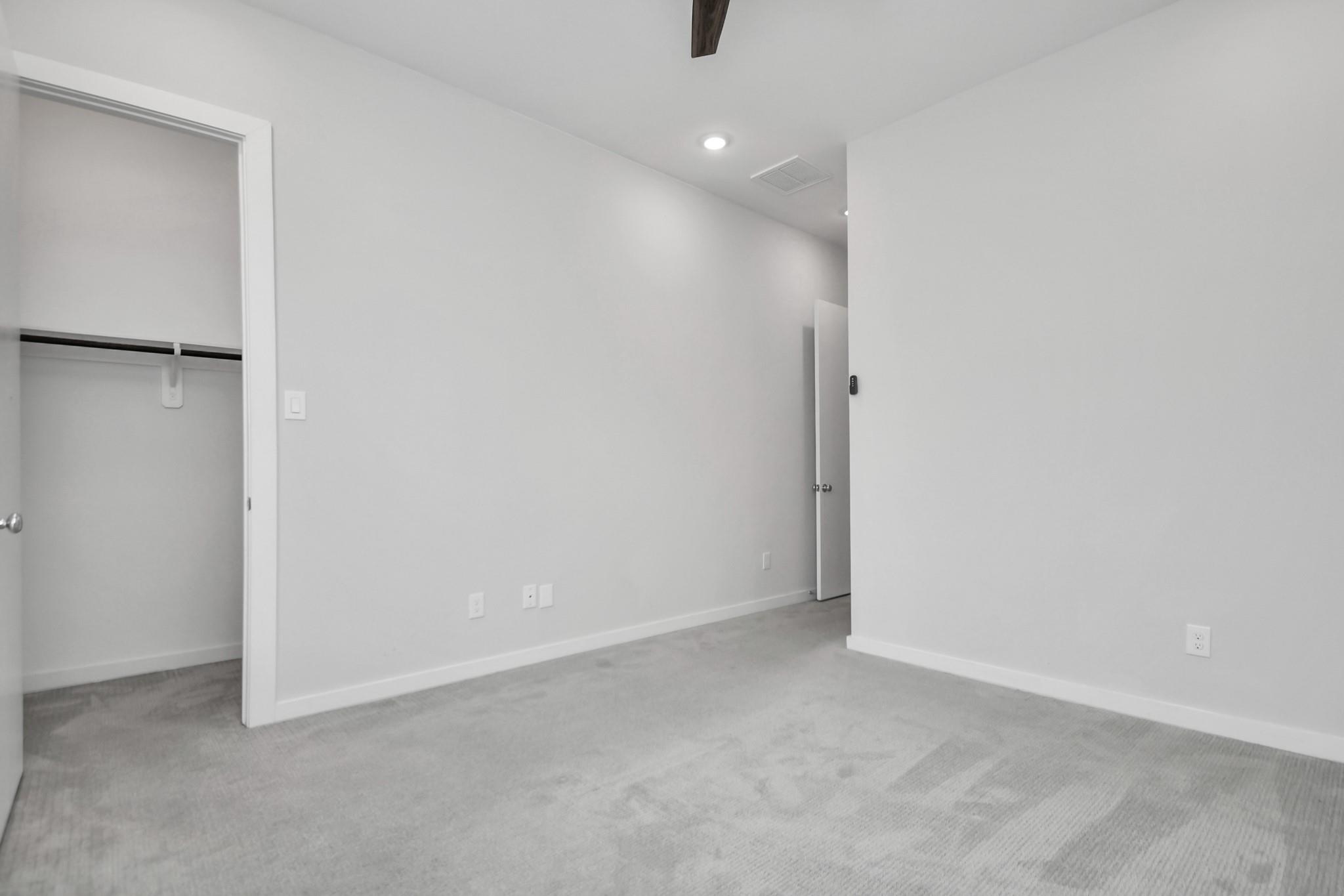 619 Thornton Oaks Lane