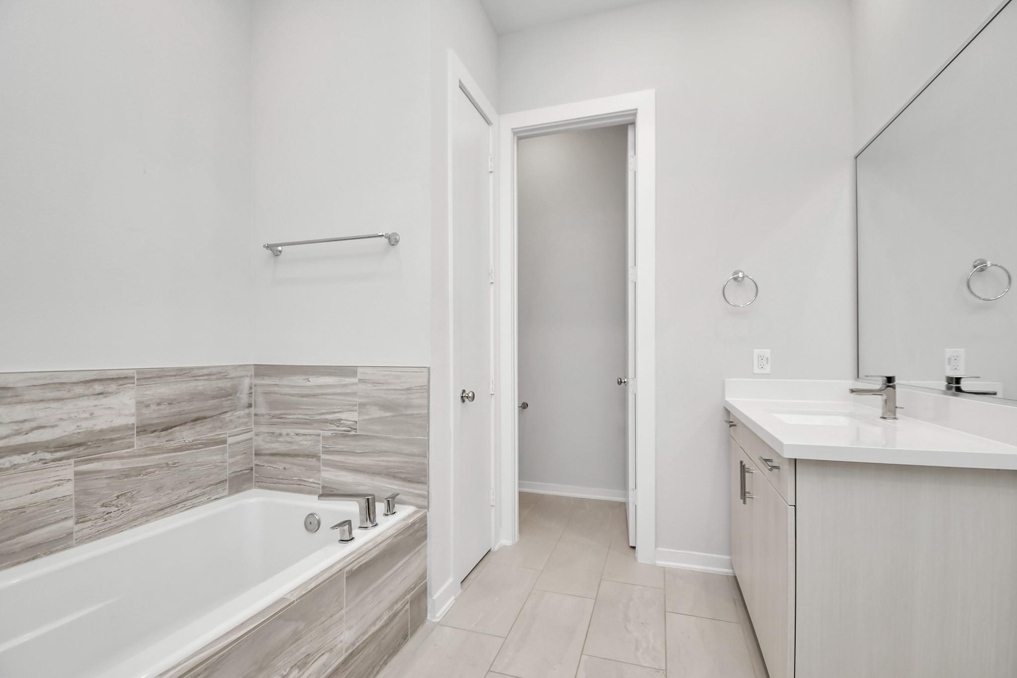 619 Thornton Oaks Lane