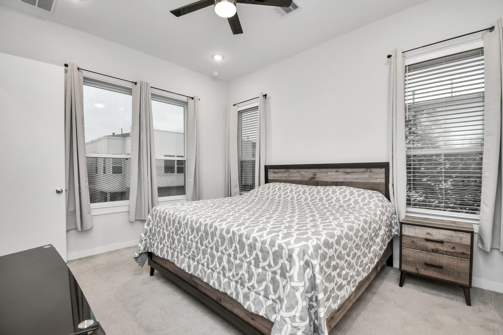 619 Thornton Oaks Lane