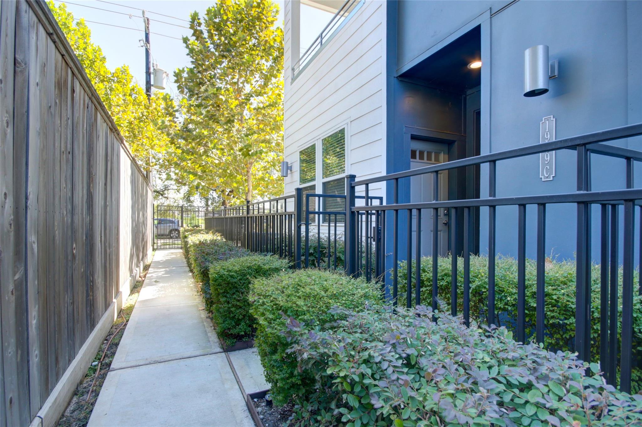 1909 Maury Street # C, Houston Unit: C