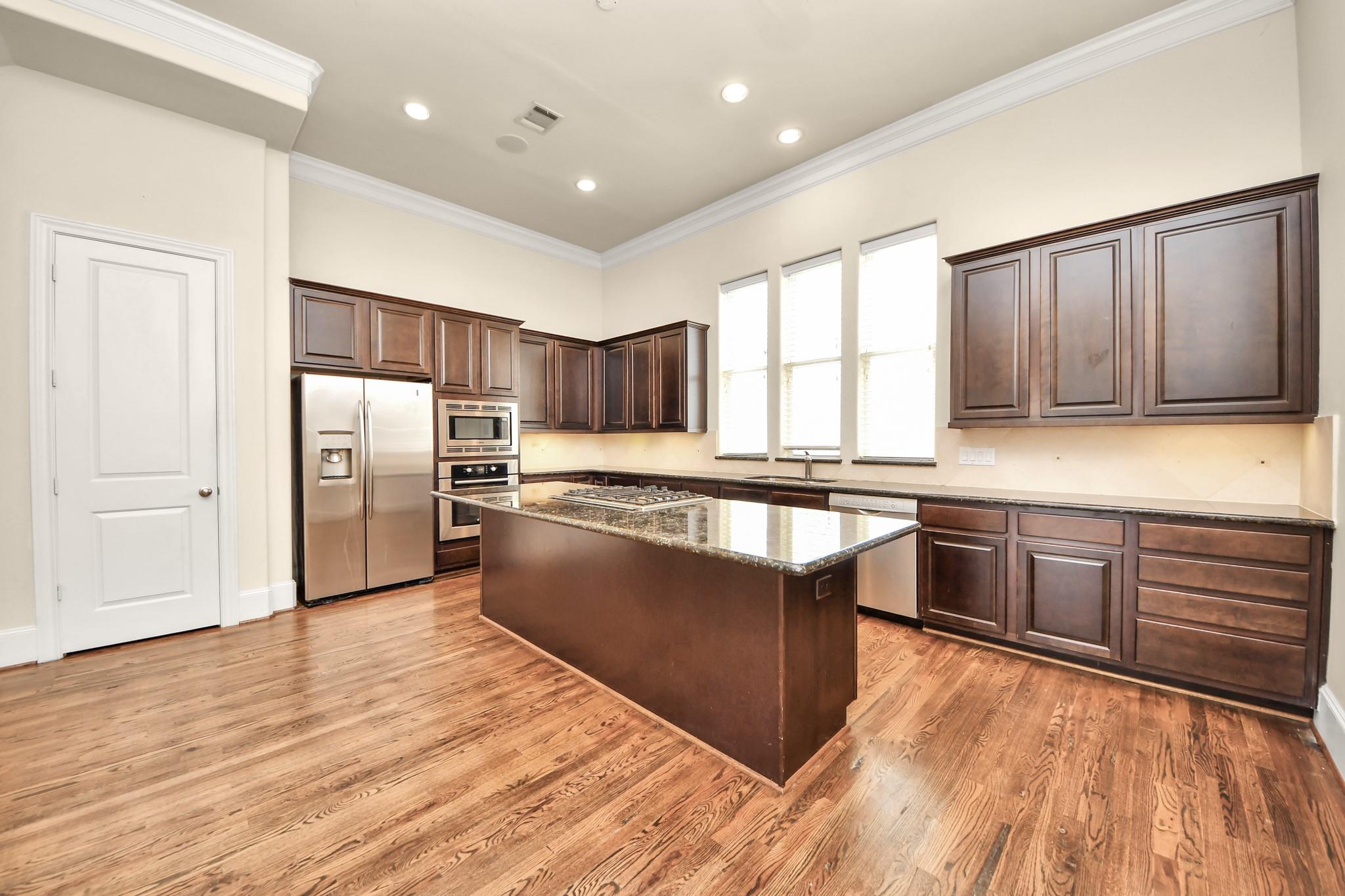 210 E 28th Street