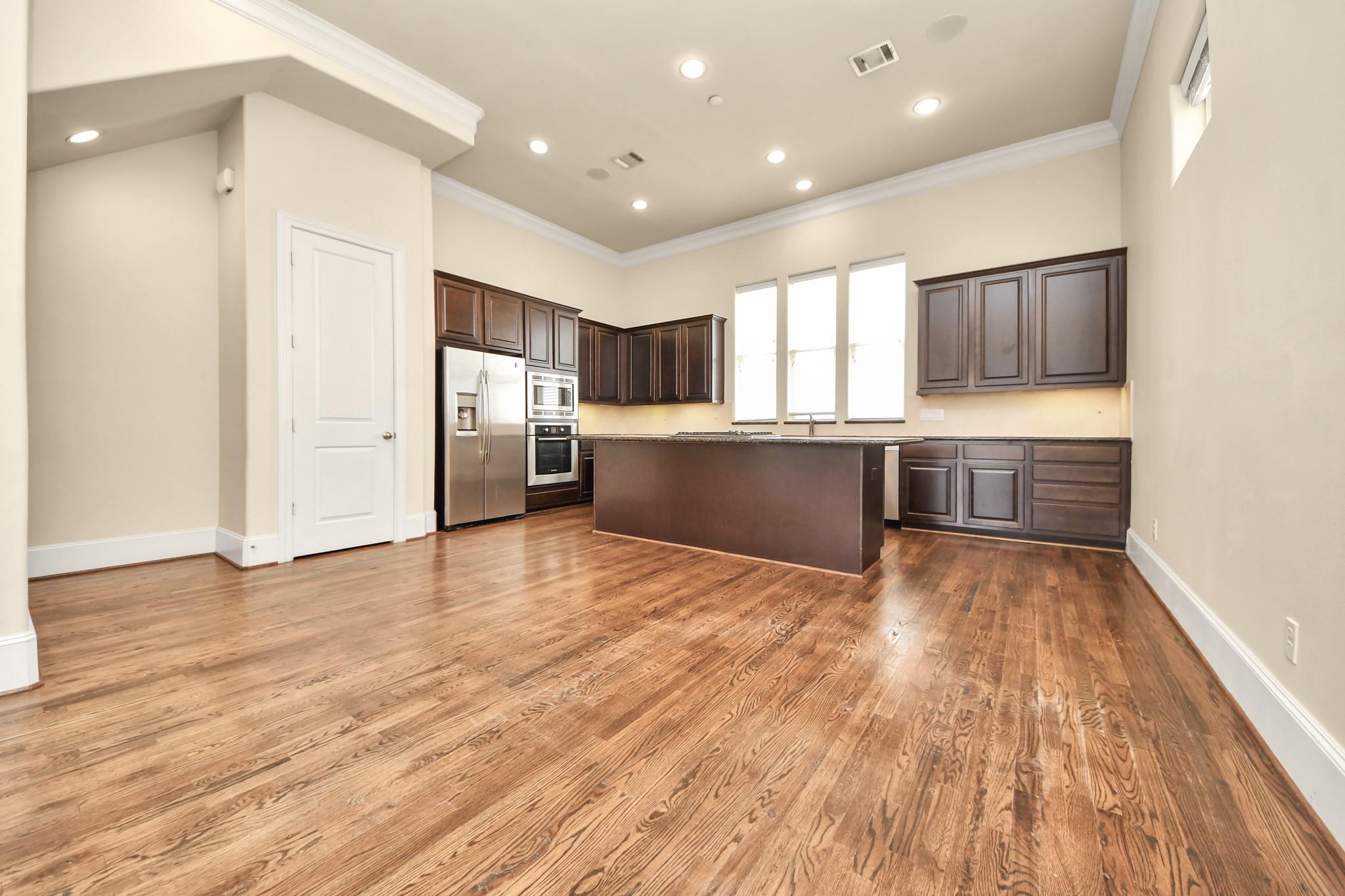 210 E 28th Street