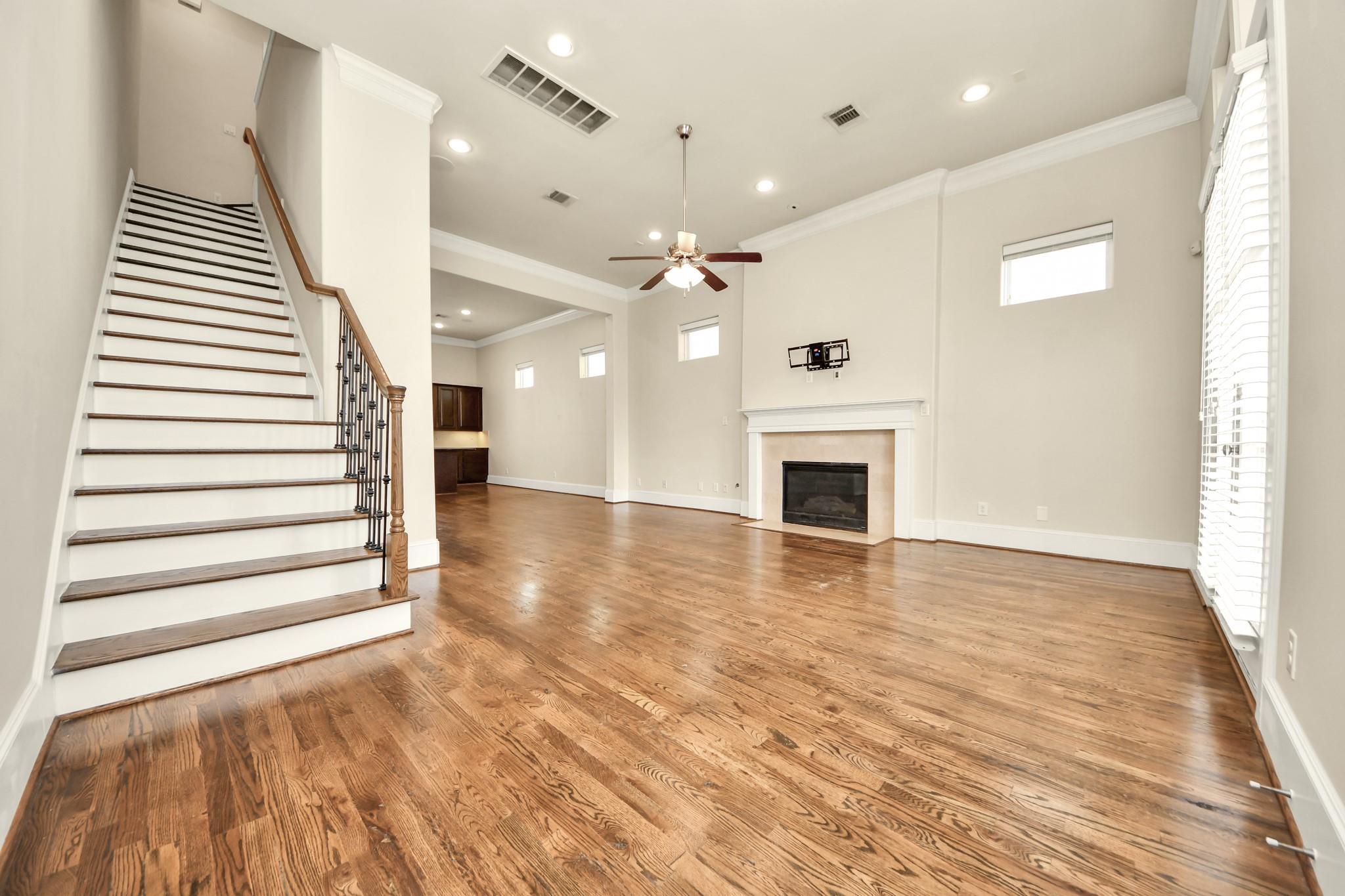 210 E 28th Street