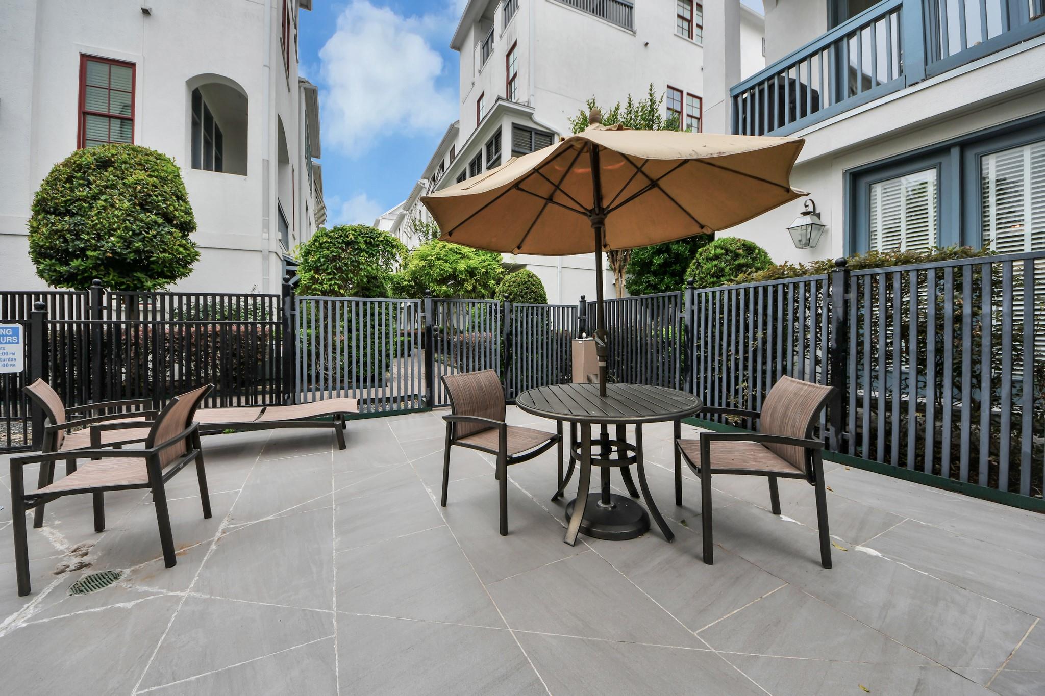 210 E 28th Street