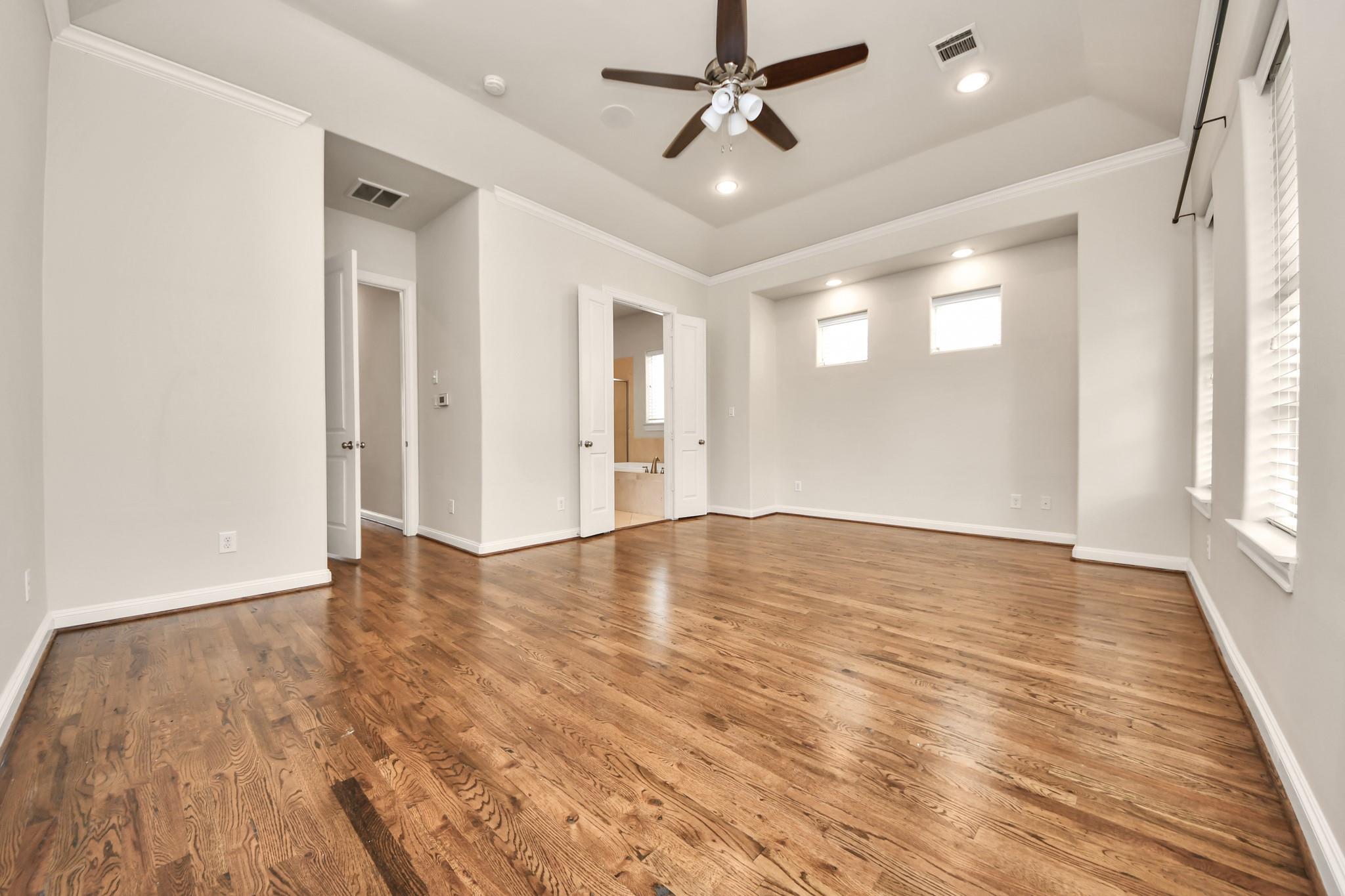 210 E 28th Street