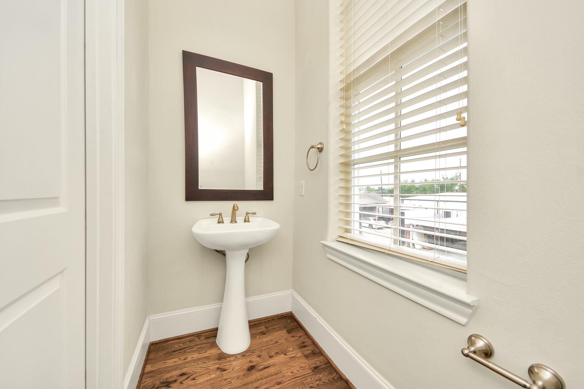 210 E 28th Street