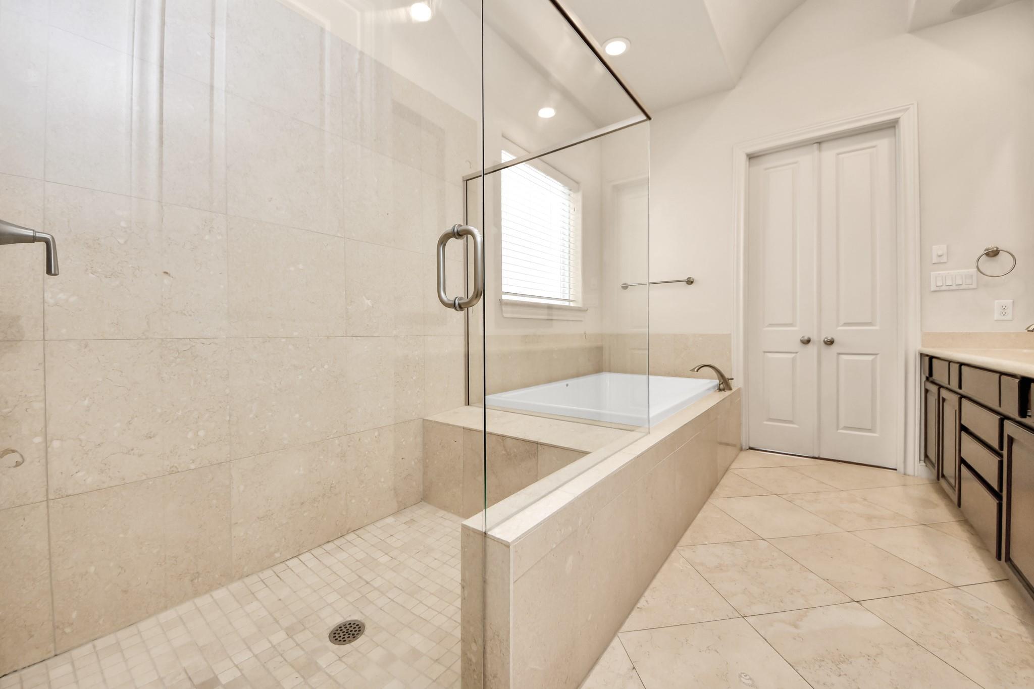 210 E 28th Street