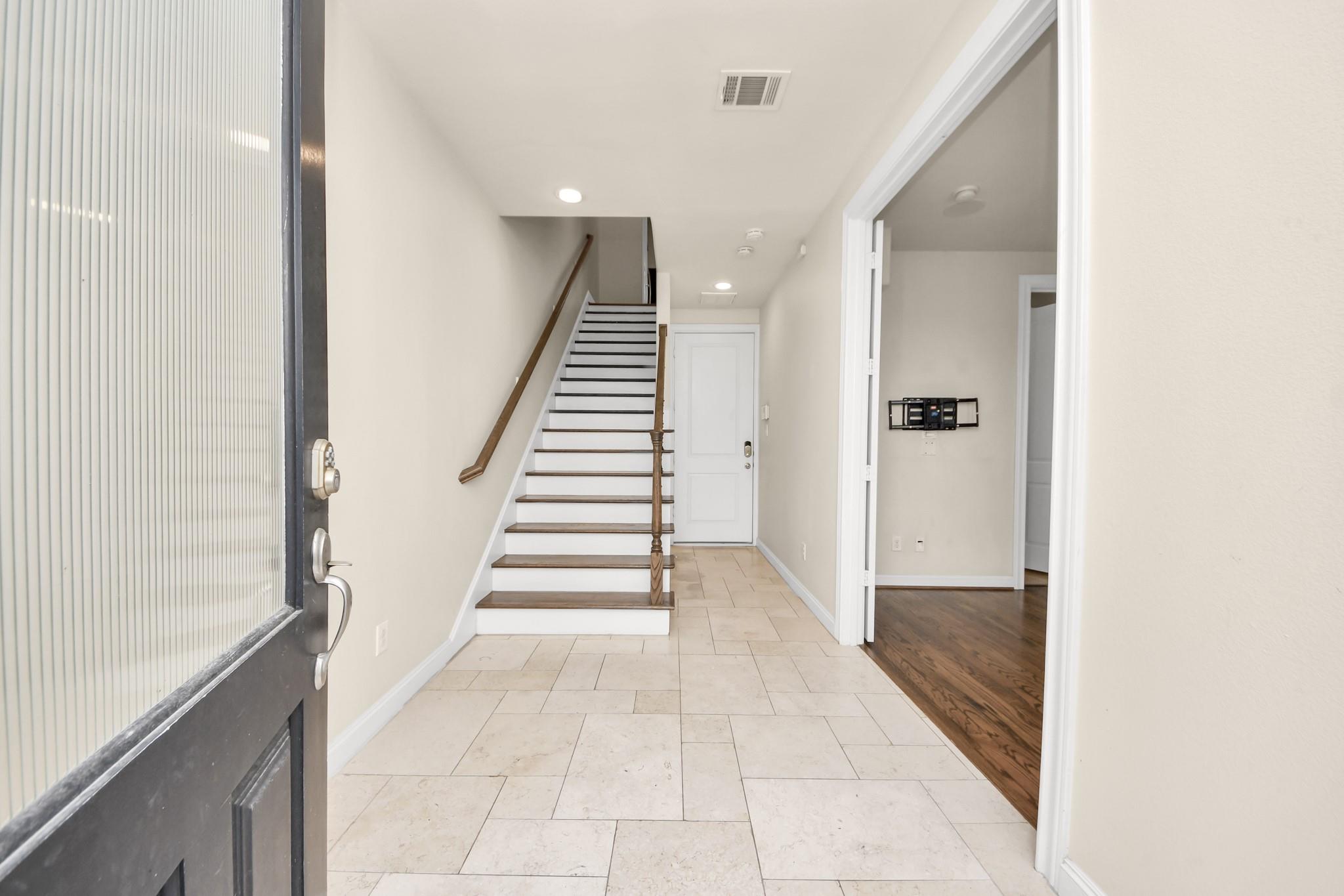 210 E 28th Street