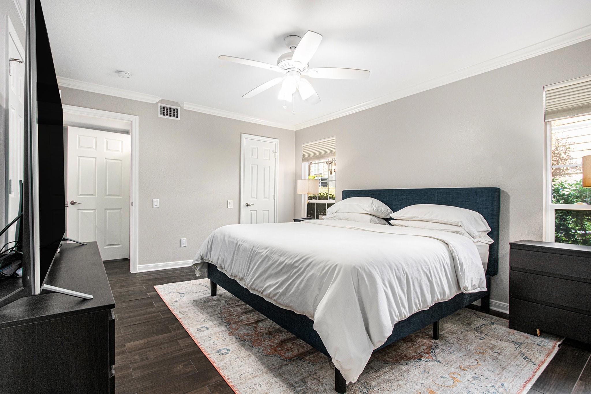 1880 White Oak Drive # 111