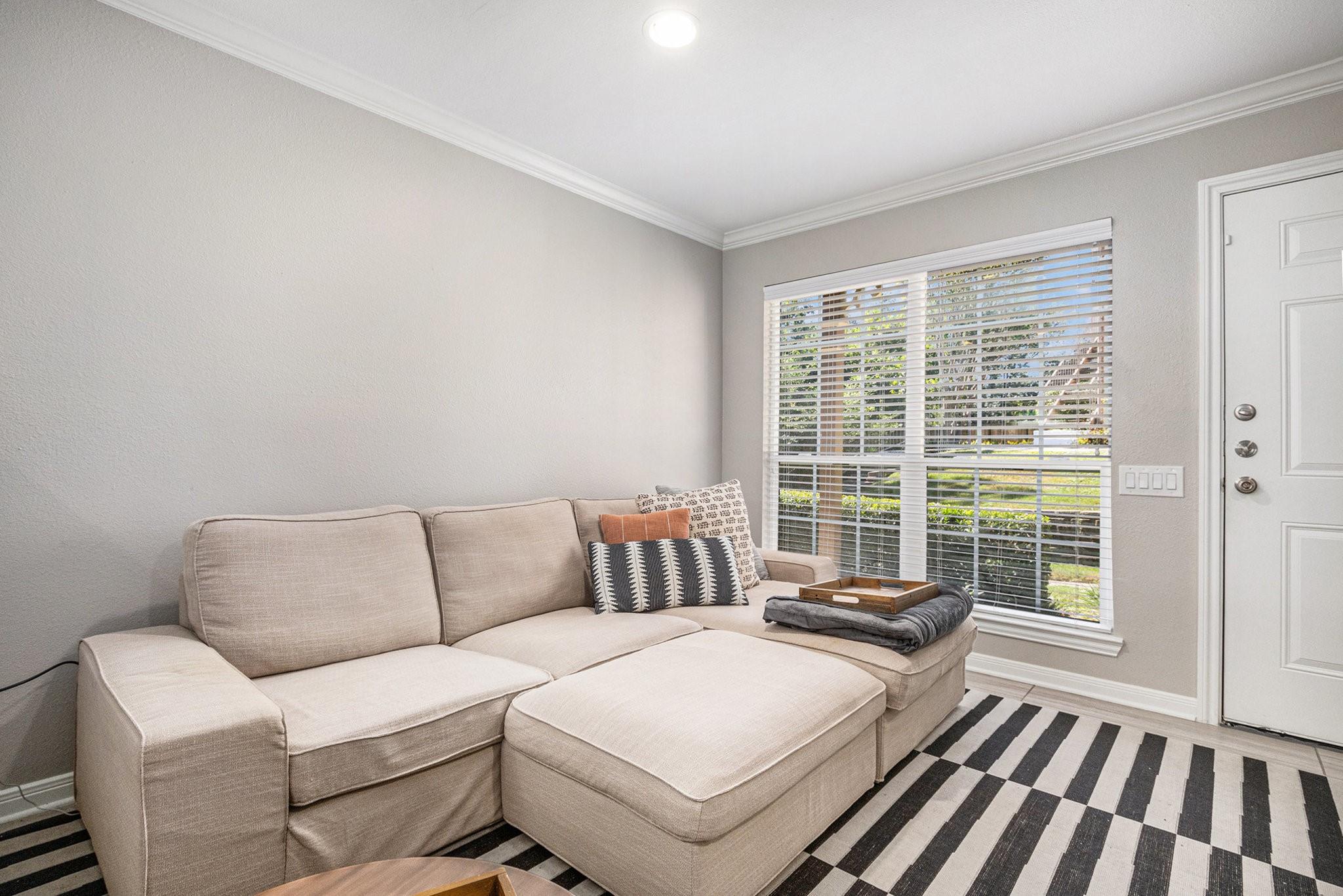 1880 White Oak Drive # 111