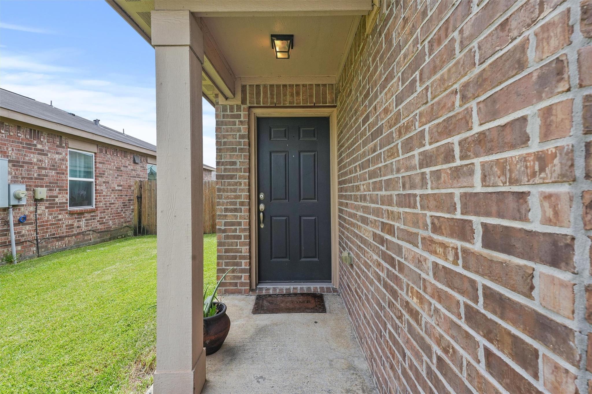 4918 Jagged Cliff Lane