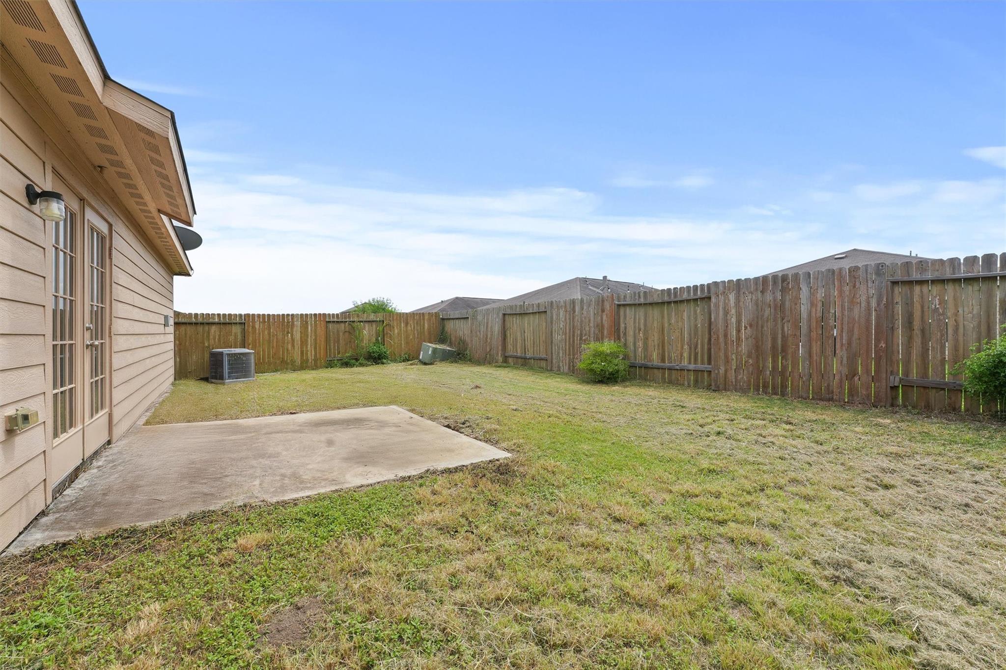 4918 Jagged Cliff Lane