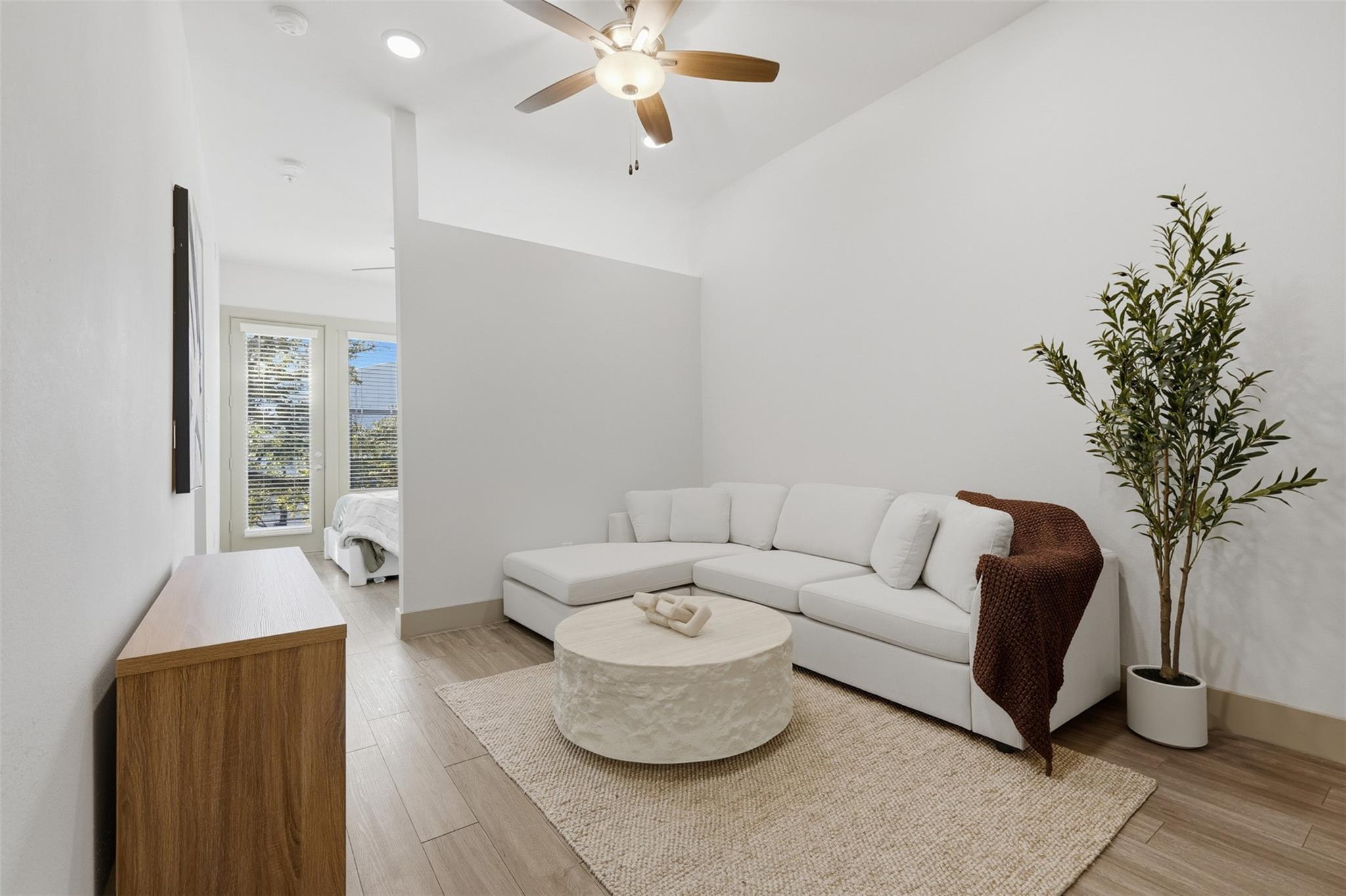 4509 Mount Vernon Street # 7