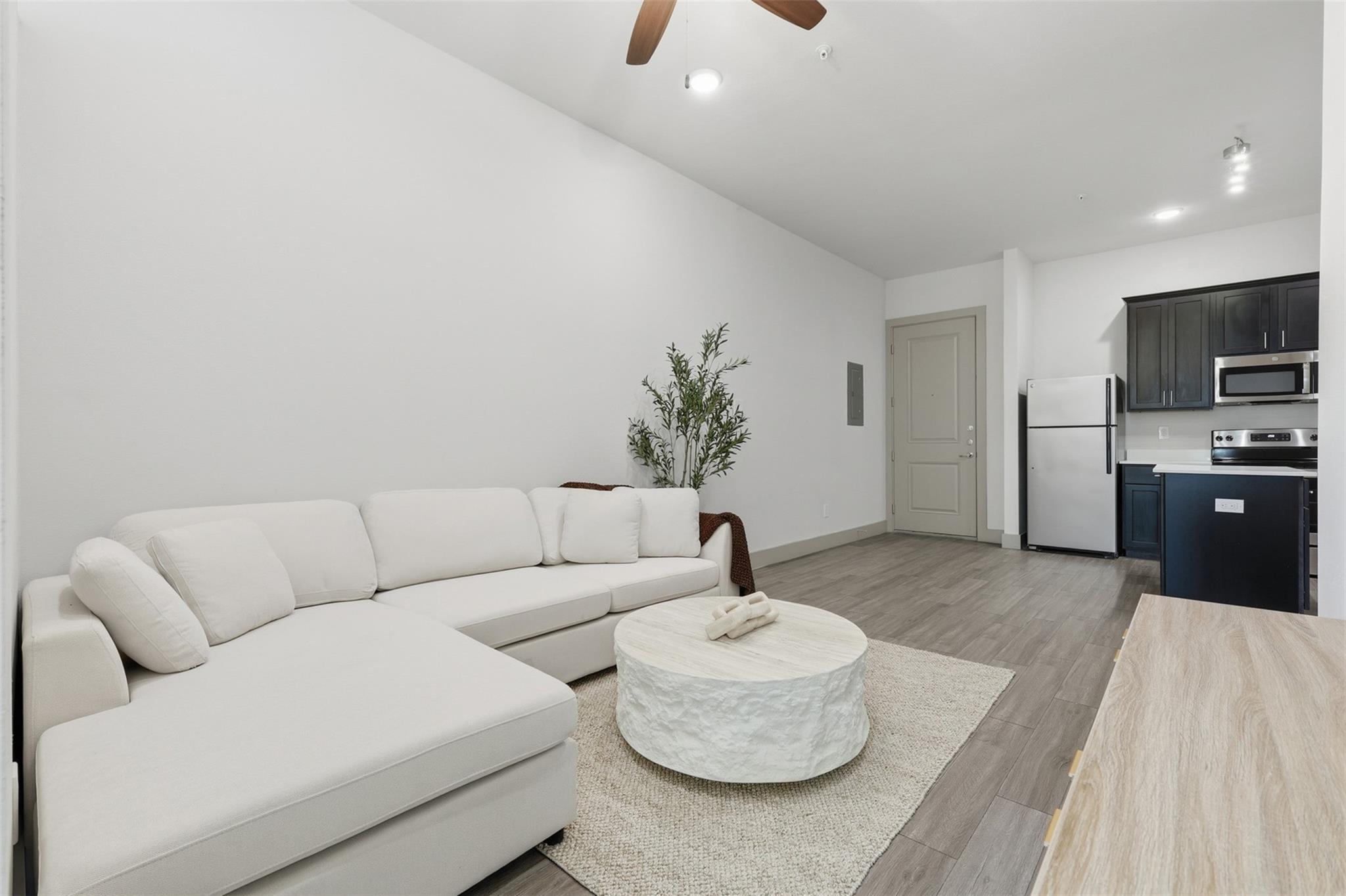 4509 Mount Vernon Street # 7