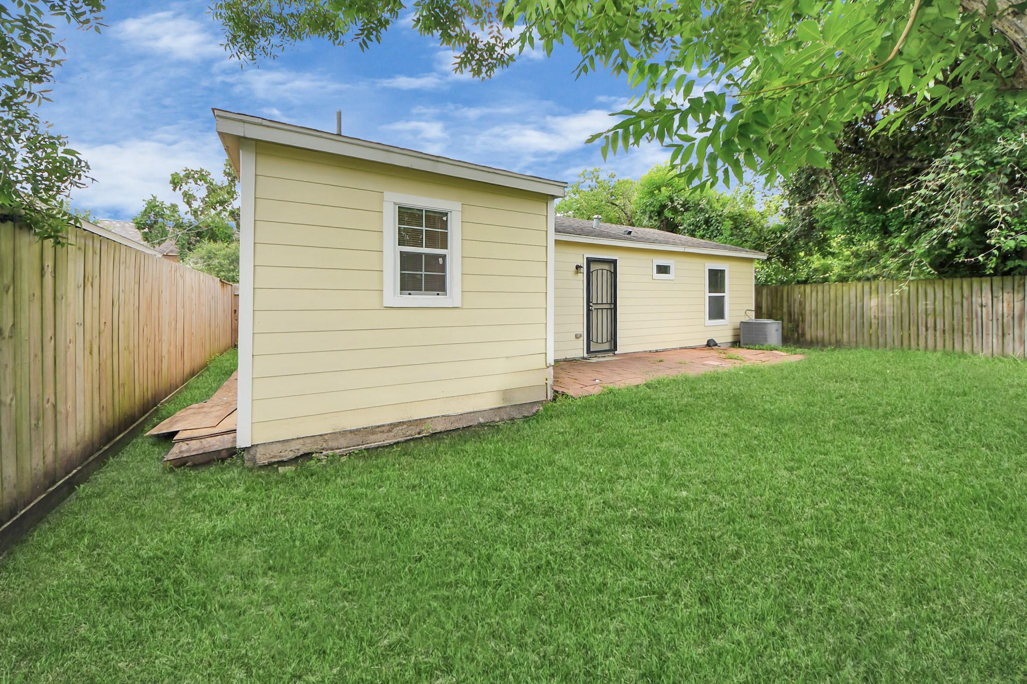 4522 Larkspur Street