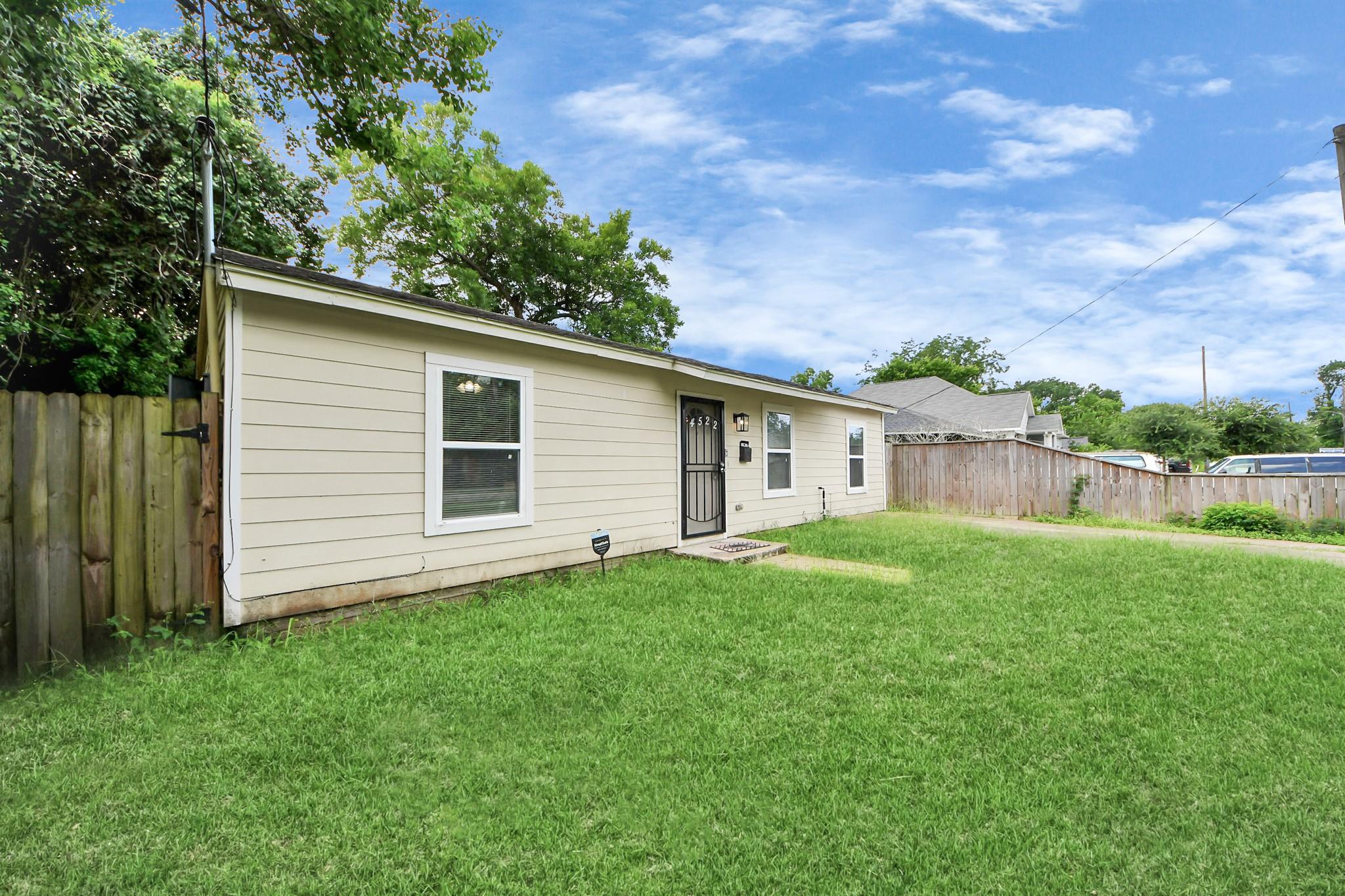 4522 Larkspur Street