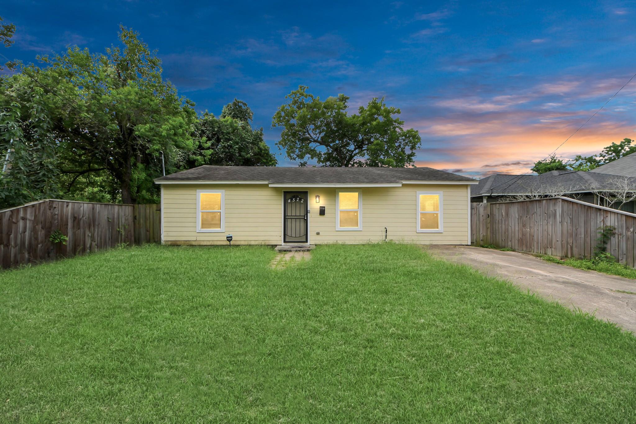 4522 Larkspur Street