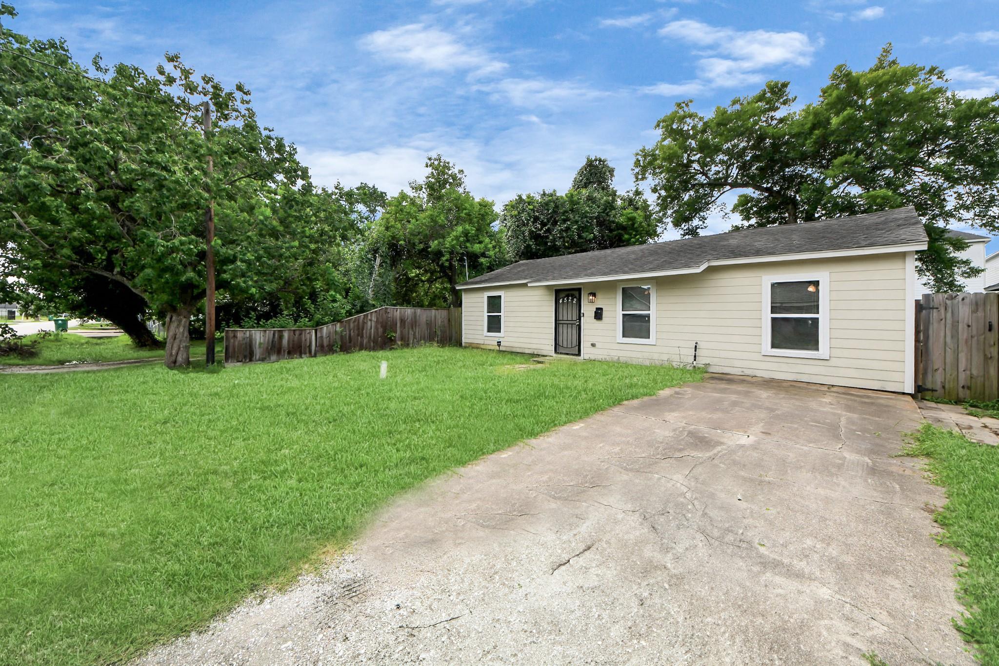 4522 Larkspur Street