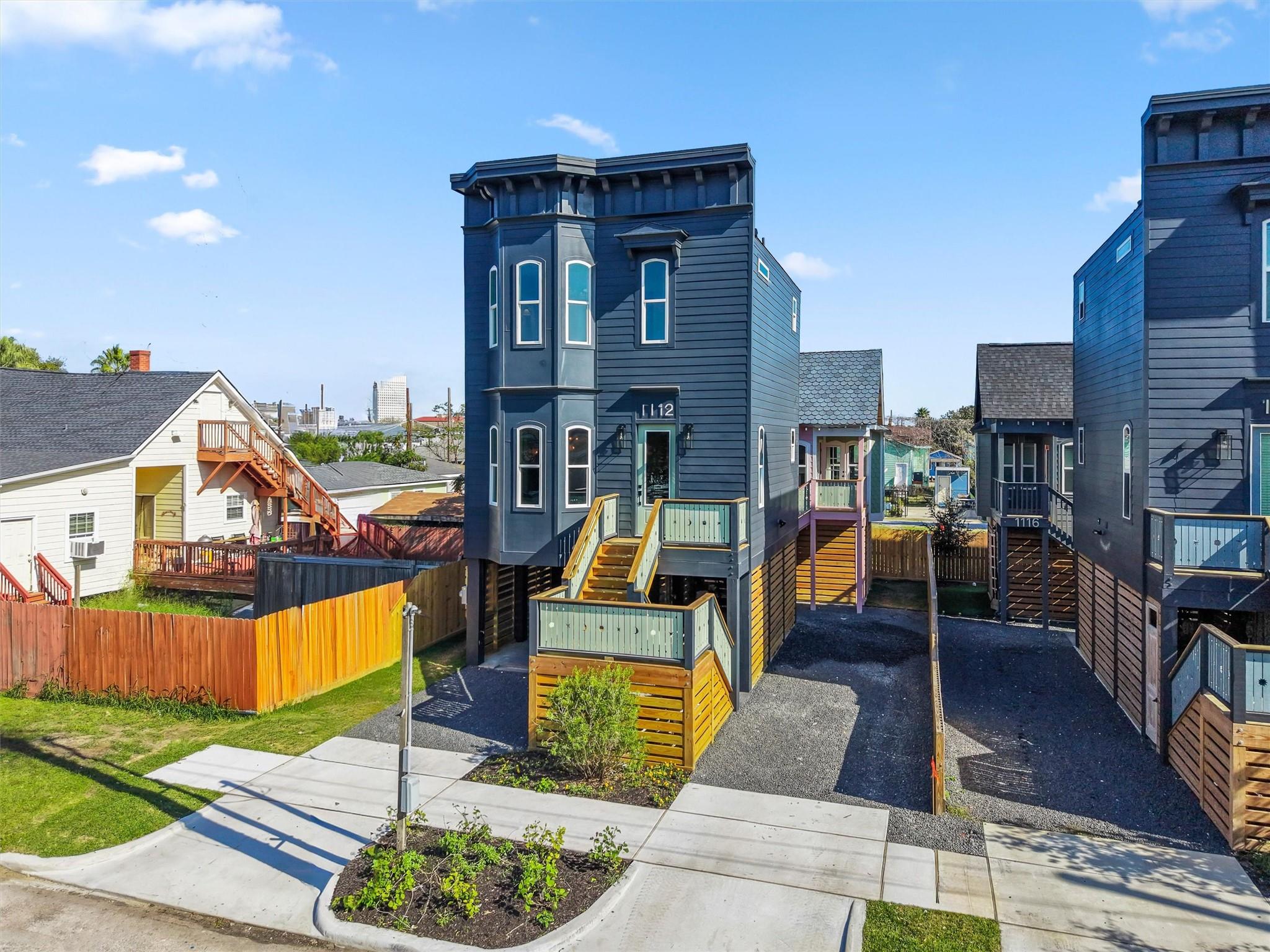 1112 30th St # B Unit: A-B