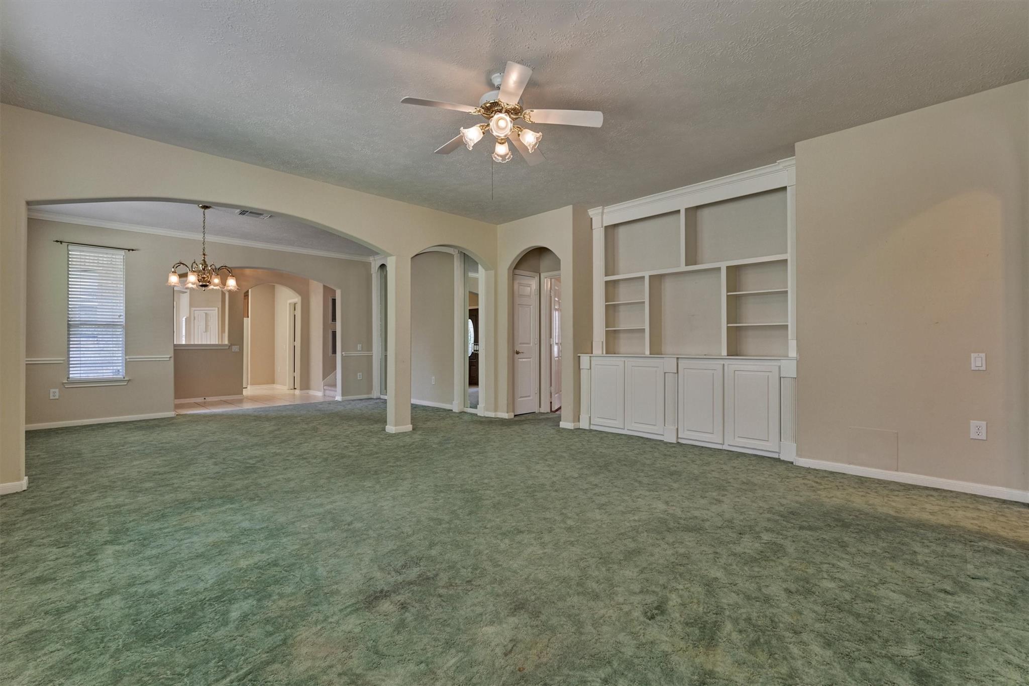 175 W Lilac Ridge Place