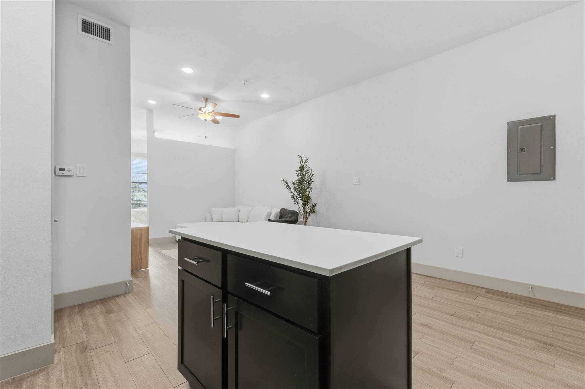 4509 Mount Vernon Street # 7