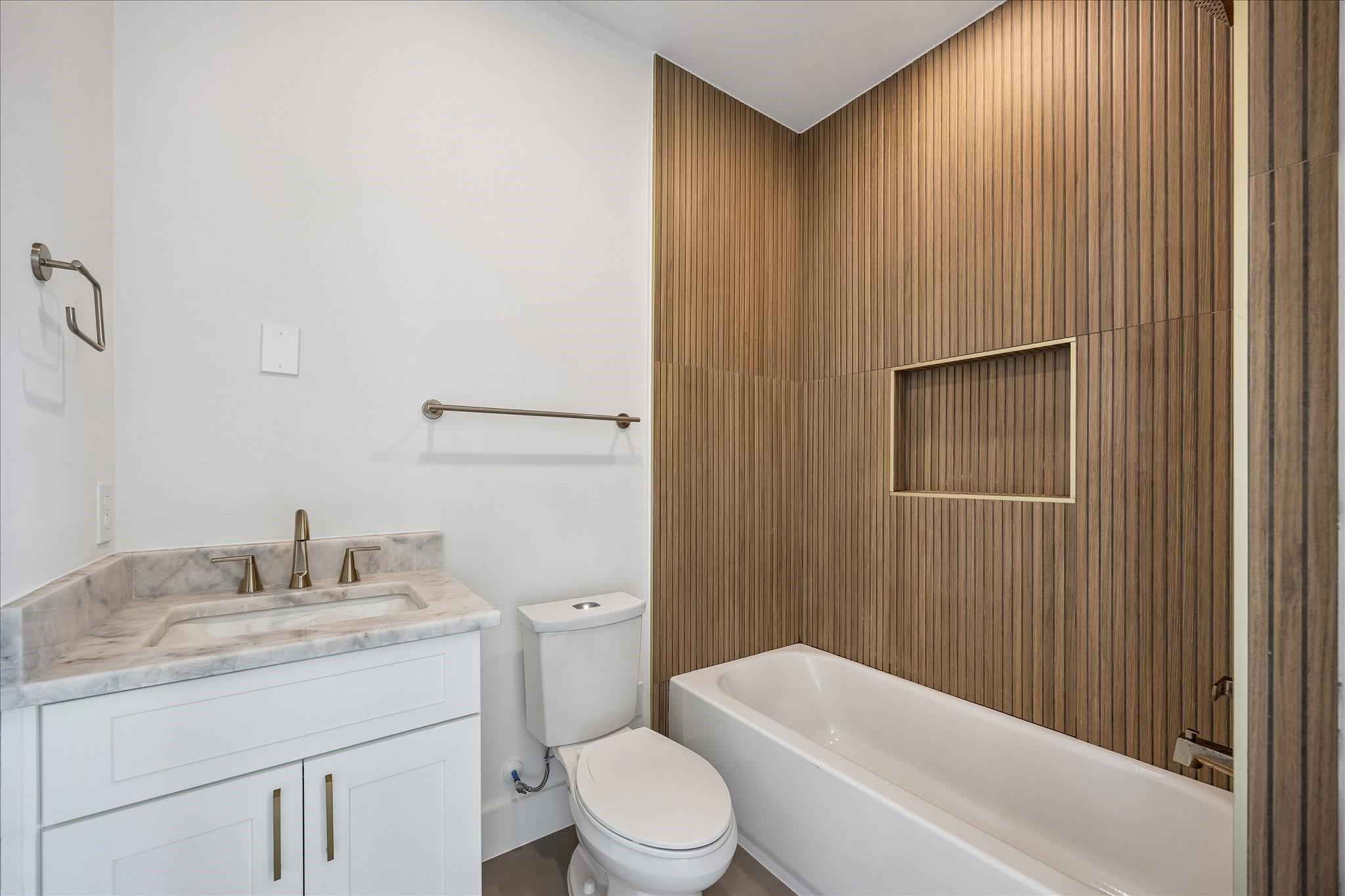 1032 W 17th Street # C