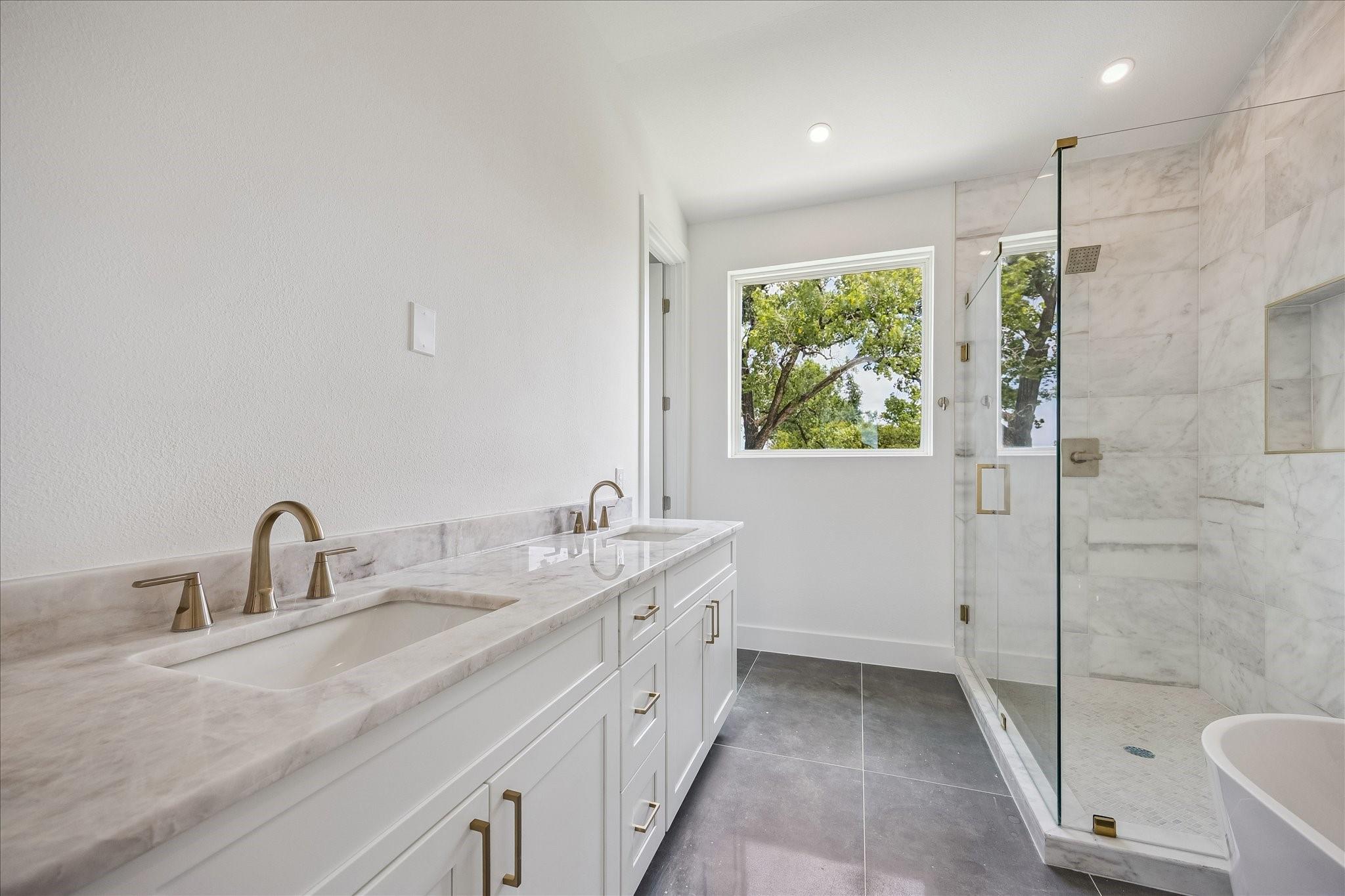 1032 W 17th Street # C