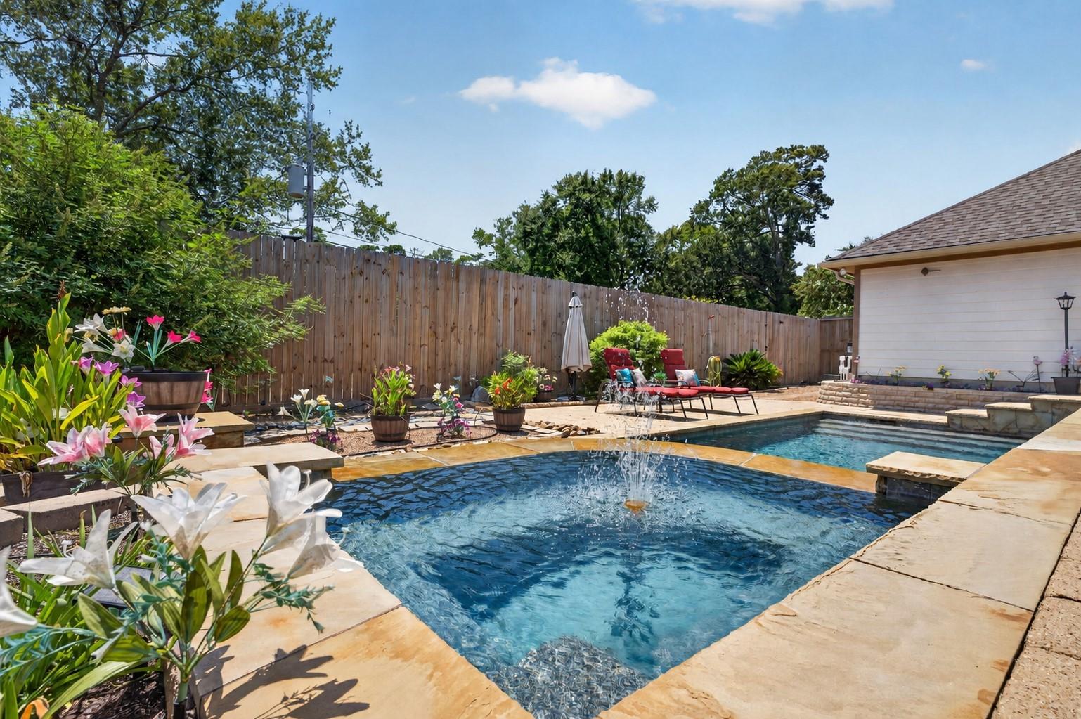 514 Oak Ridge Grove Circle