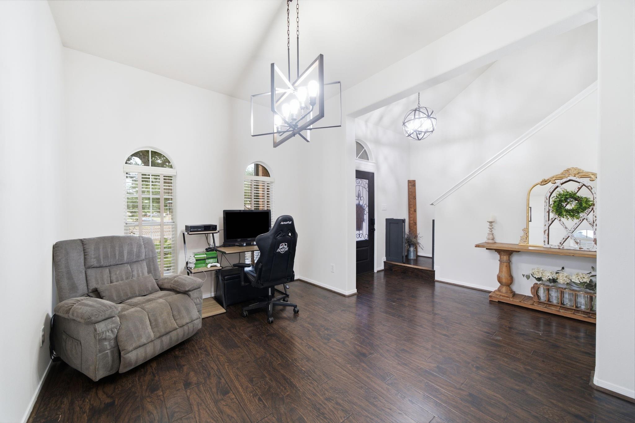 2225 Silvercreek Court