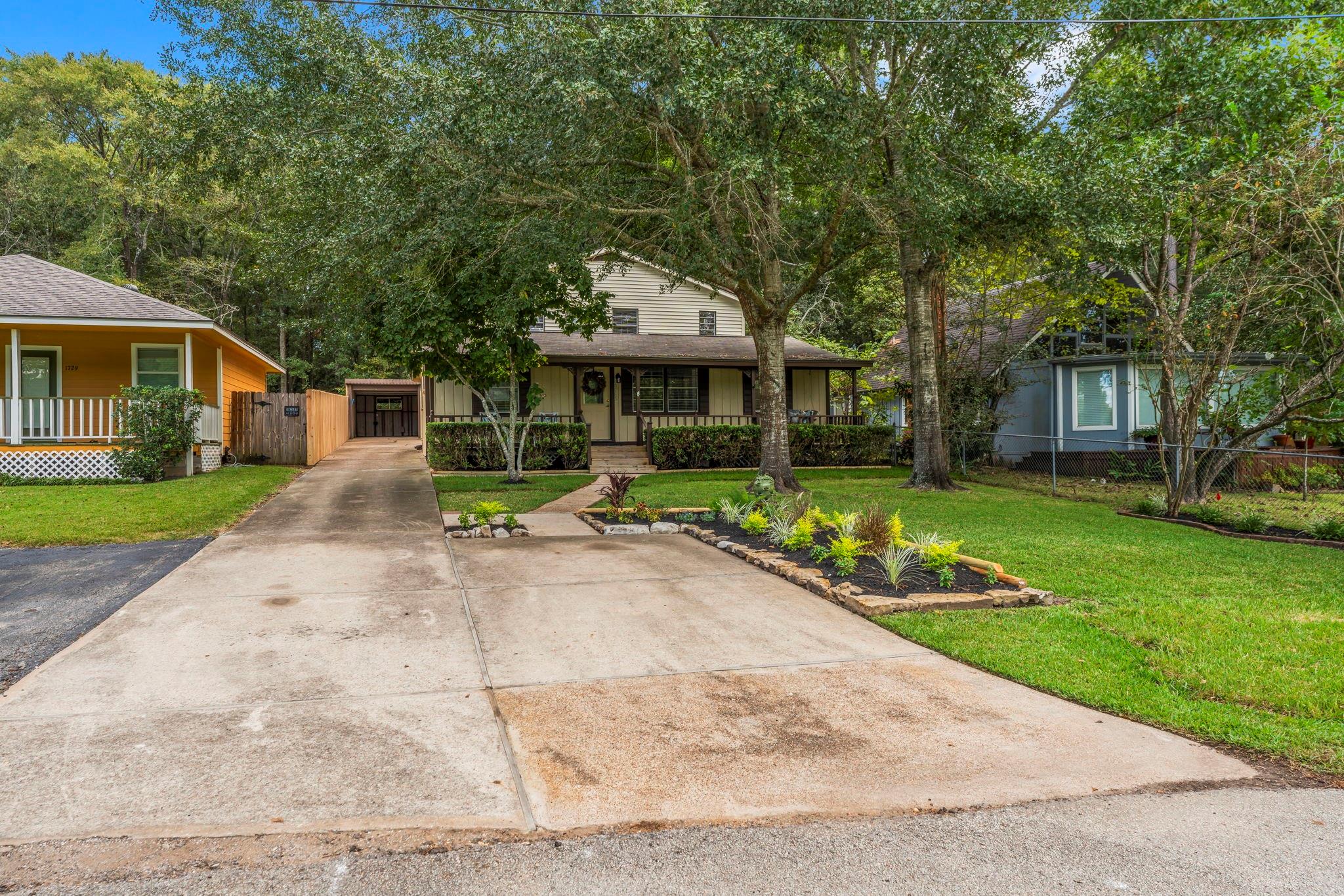 1745 E Pine Lake Circle