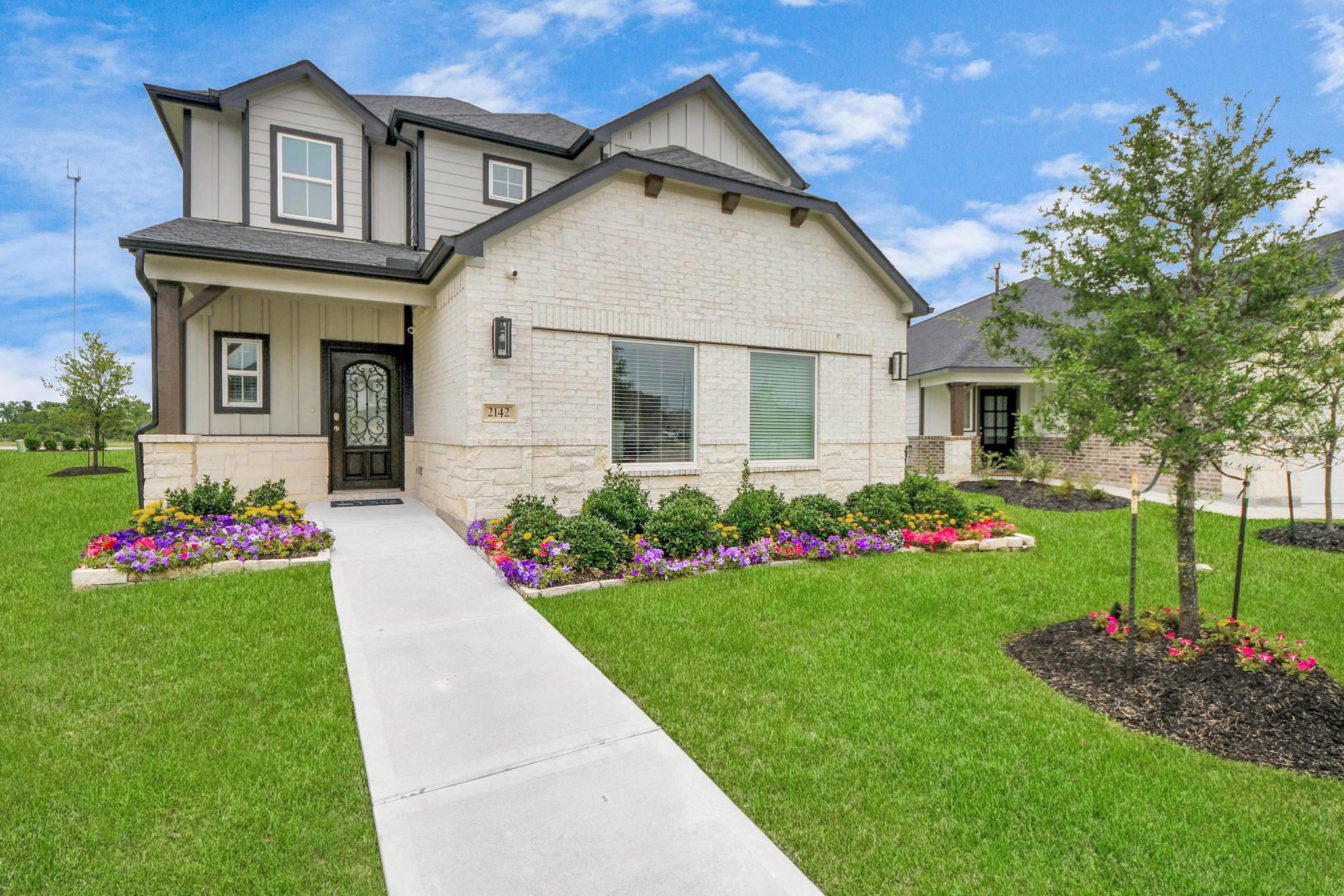 2142 Emerald Diamond Court