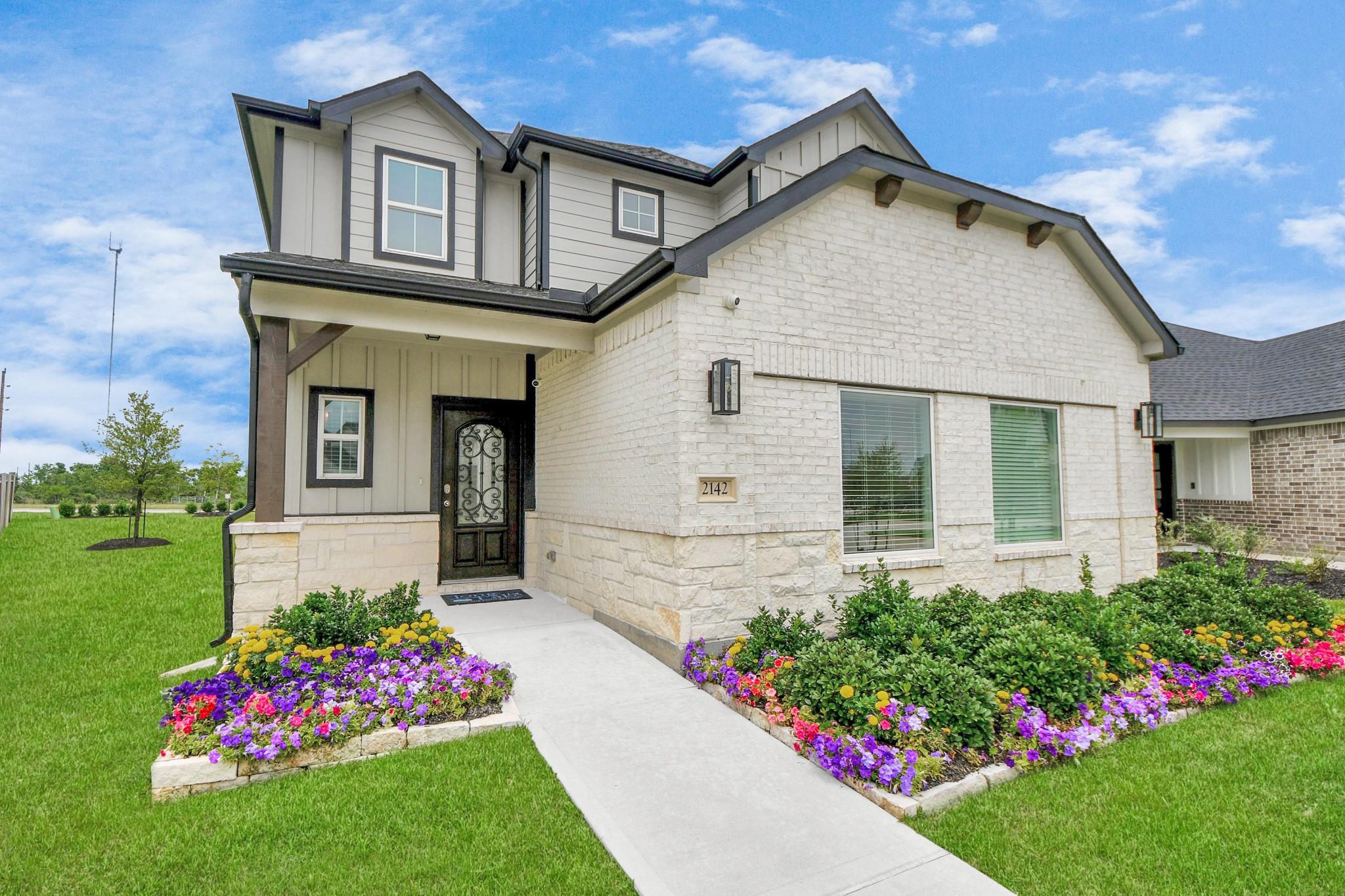 2142 Emerald Diamond Court