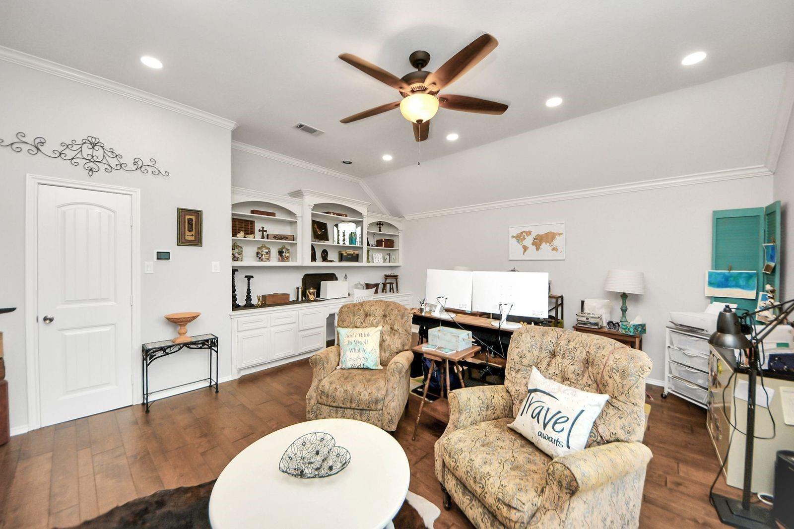 5360 Muske Lane, Pattison